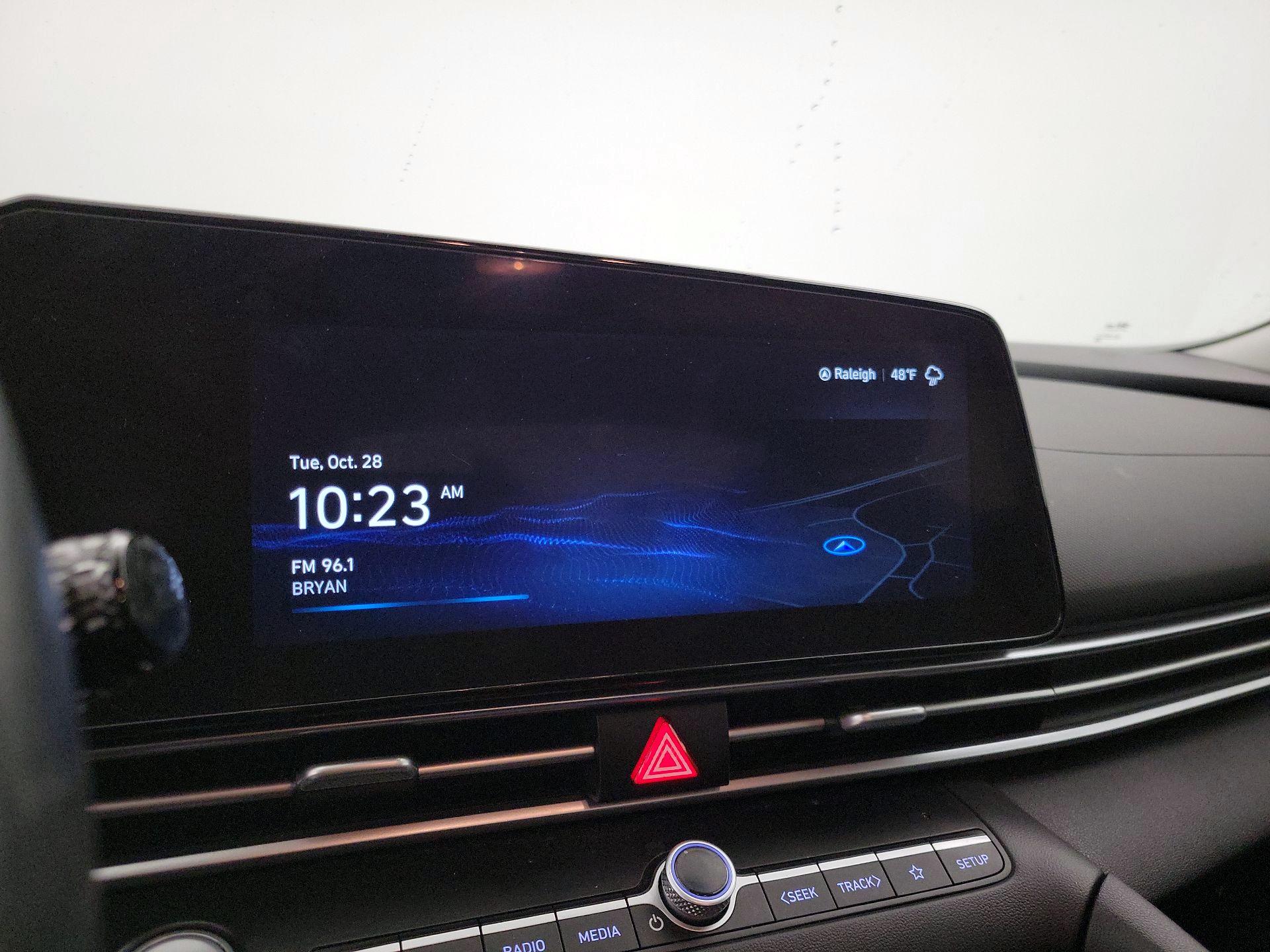 Thumbnail: 2023 Hyundai Elantra - 15