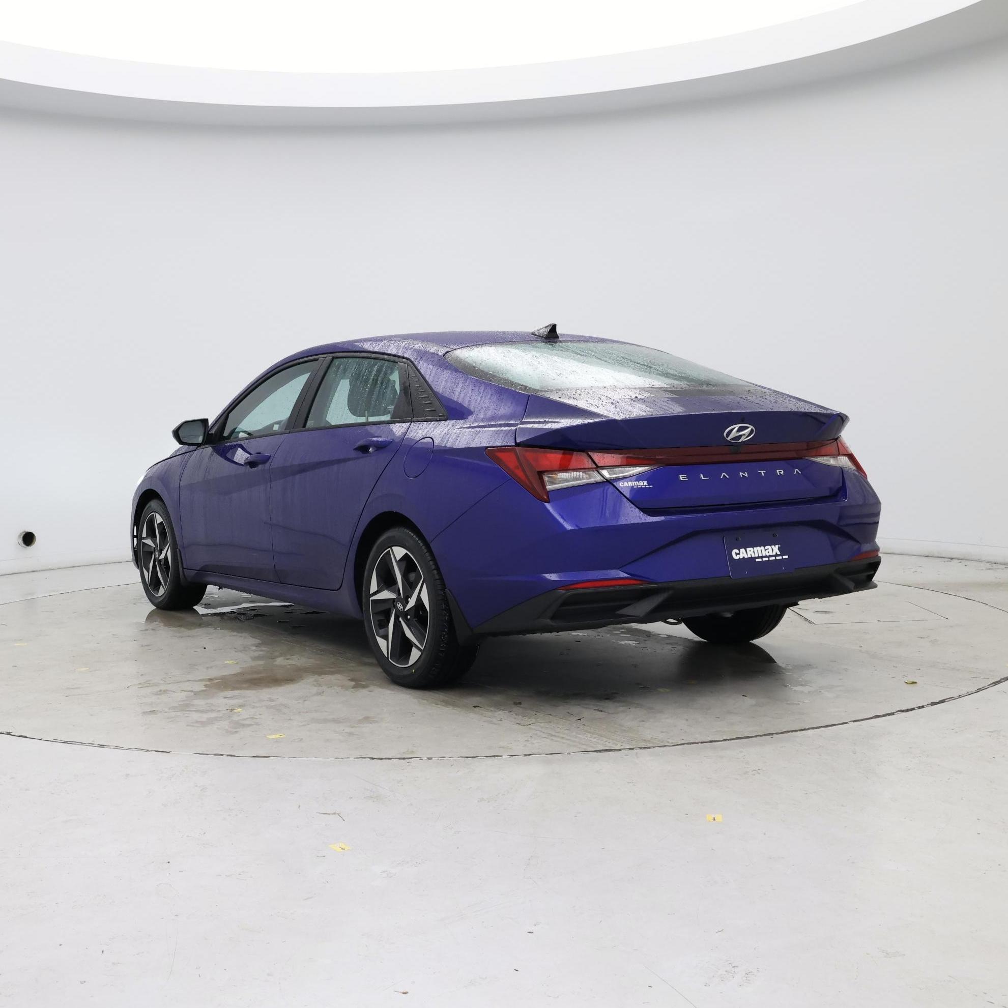 Thumbnail: 2023 Hyundai Elantra - 2