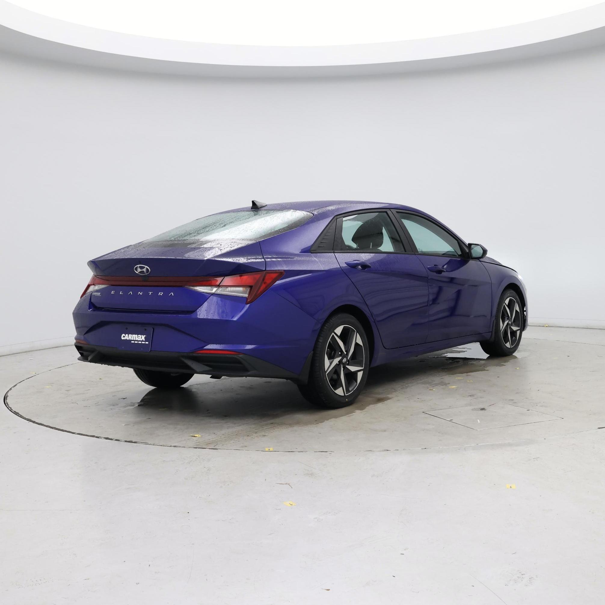 Thumbnail: 2023 Hyundai Elantra - 8