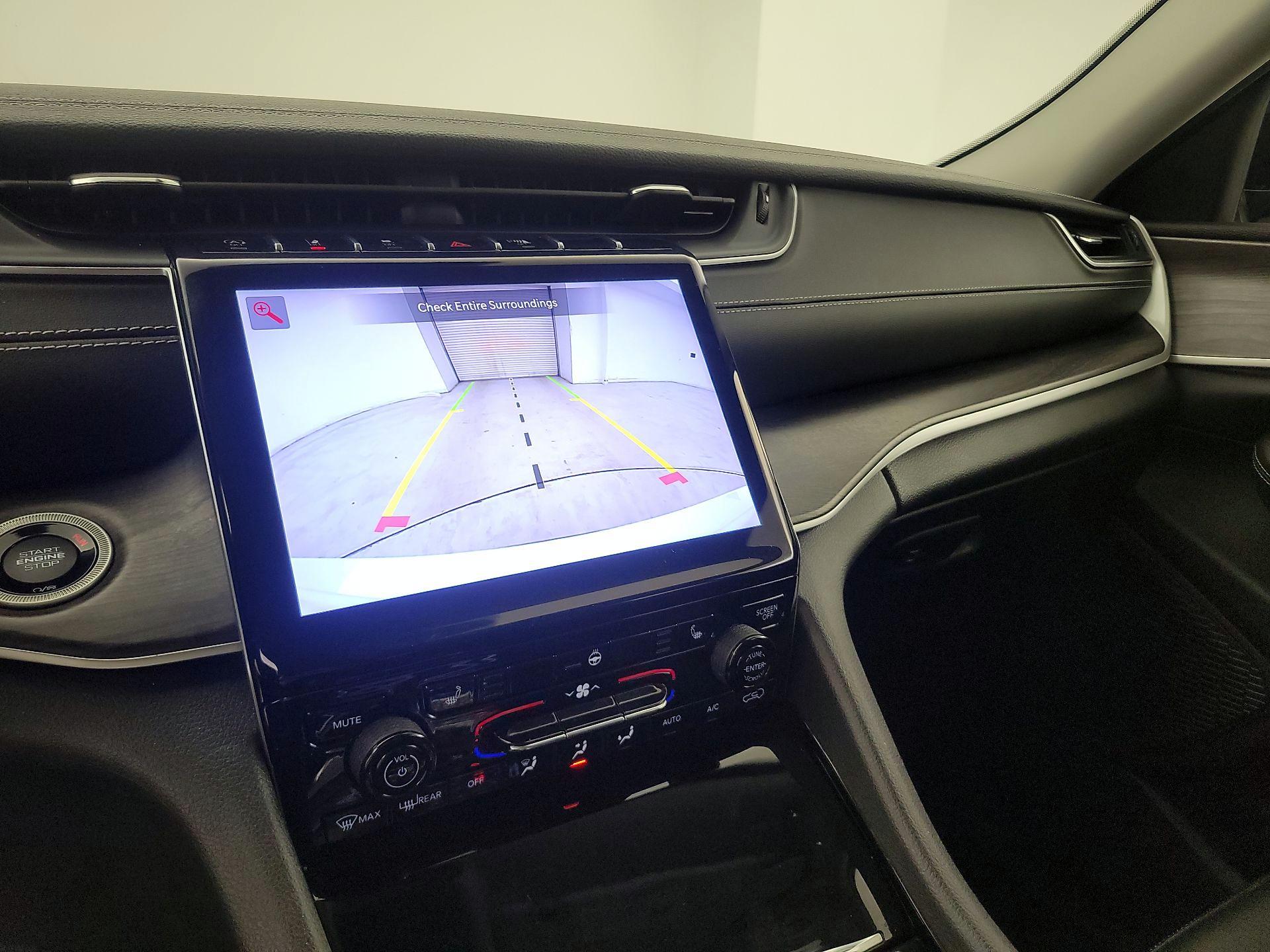 Thumbnail: 2023 Jeep Grand Cherokee L - 15