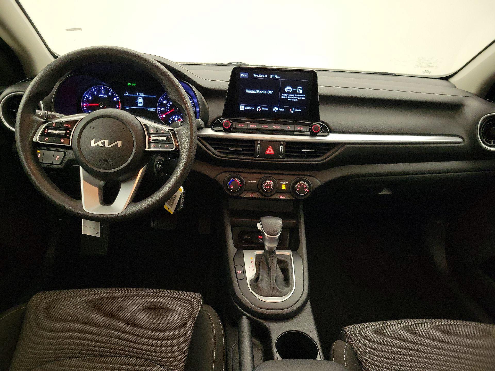 Thumbnail: 2023 Kia Forte - 9