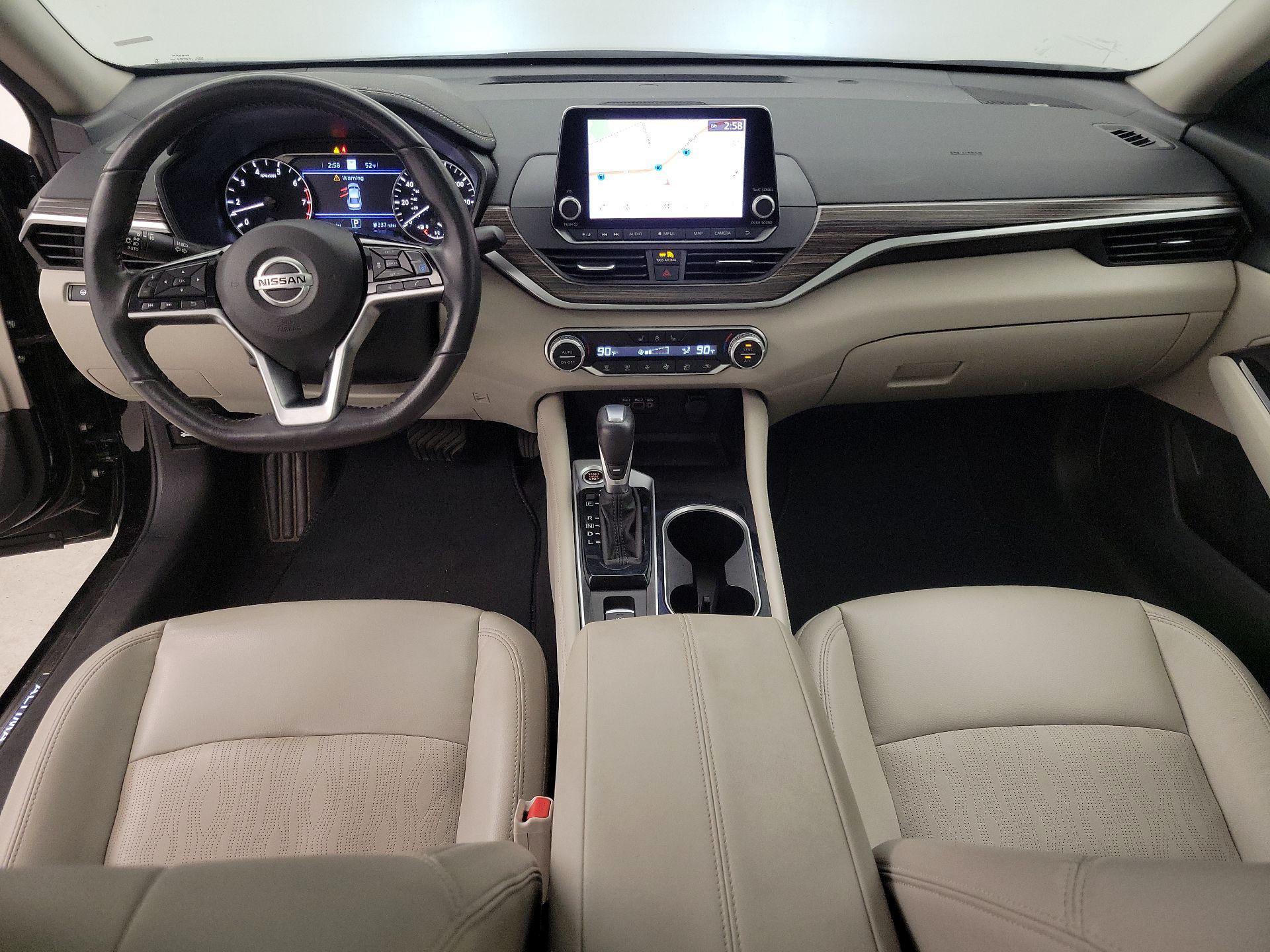 Thumbnail: 2022 Nissan Altima - 9