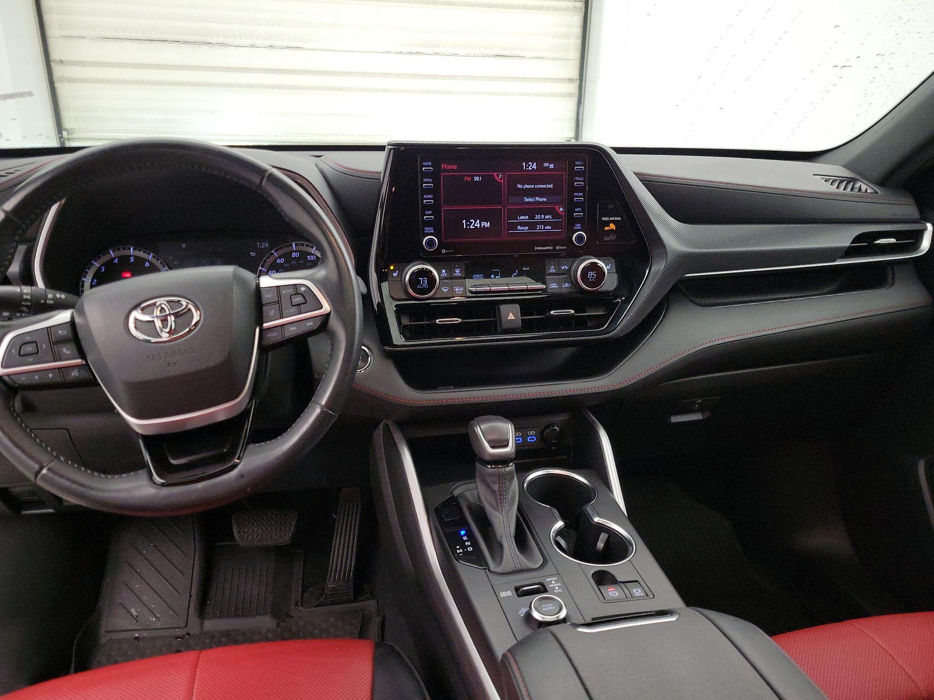 Thumbnail: 2022 Toyota Highlander - 9