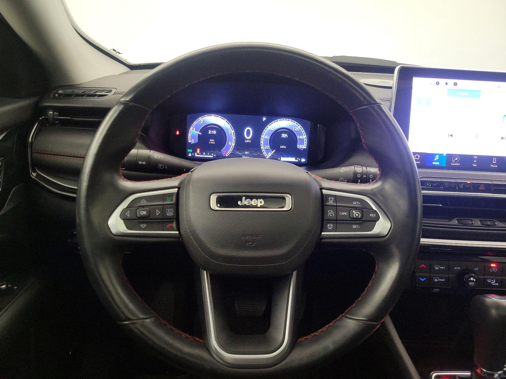 Thumbnail: 2022 Jeep Compass - 10