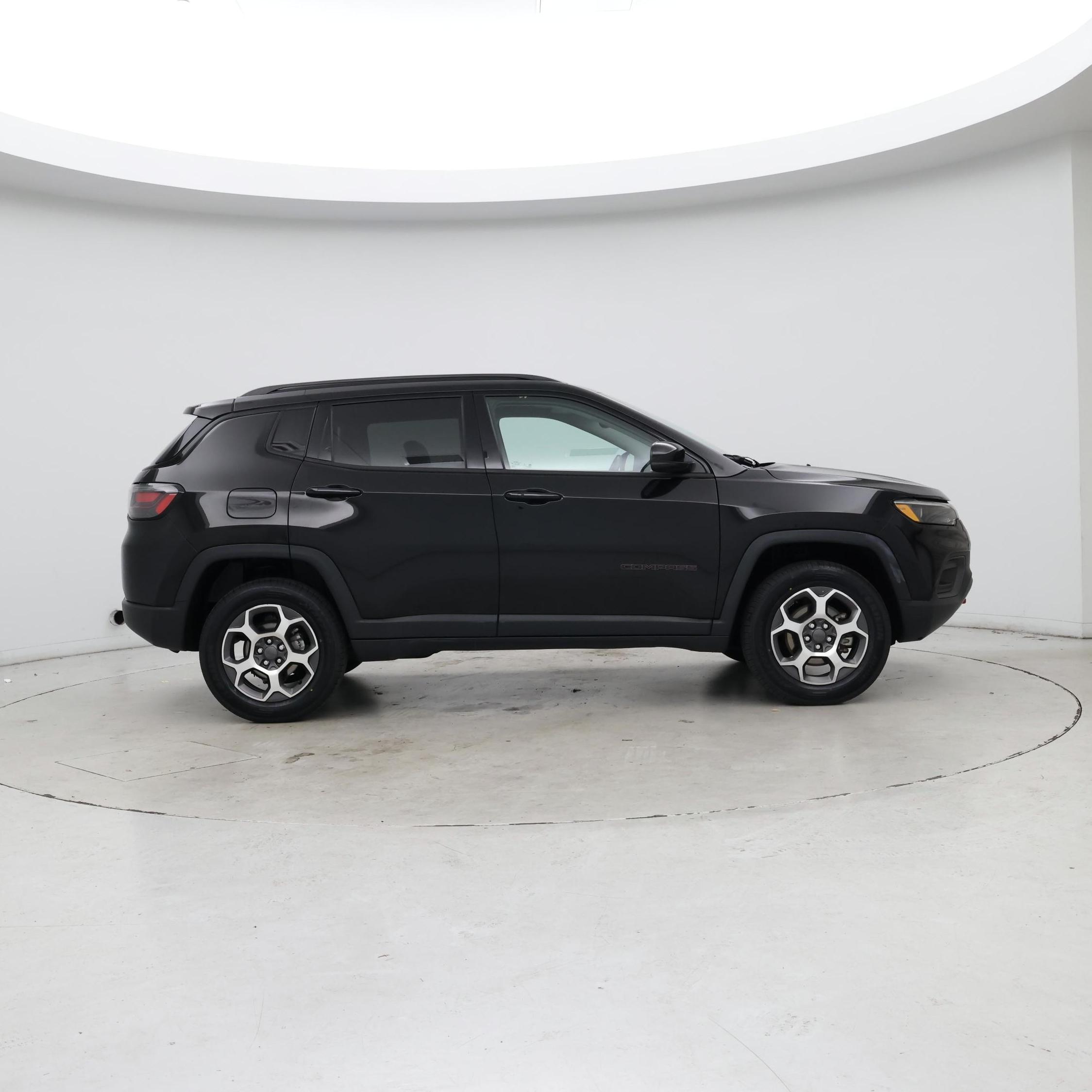 Thumbnail: 2022 Jeep Compass - 7