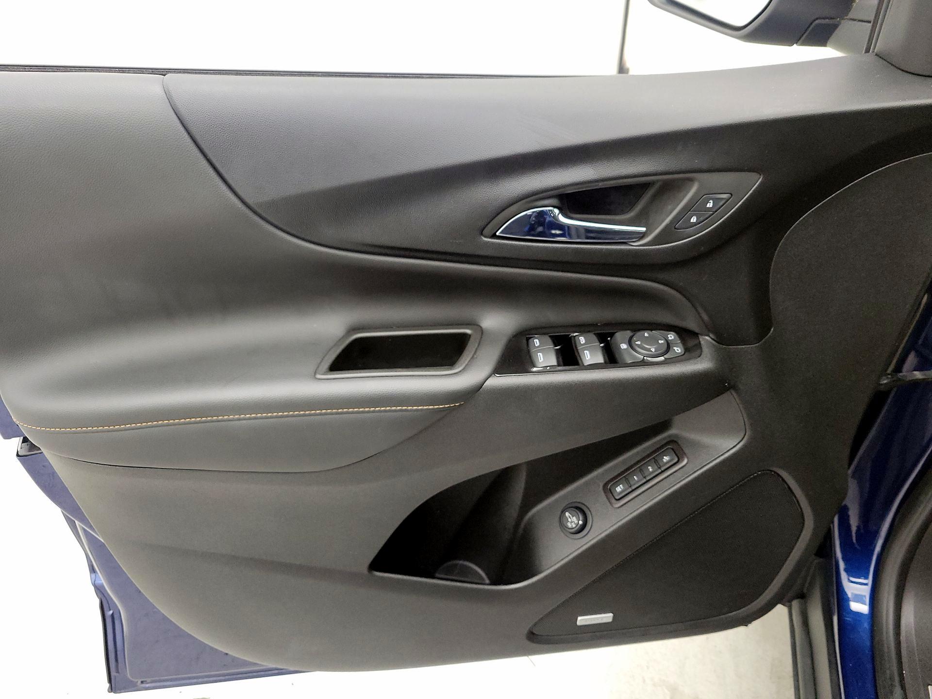 Thumbnail: 2022 Chevrolet Equinox - 12