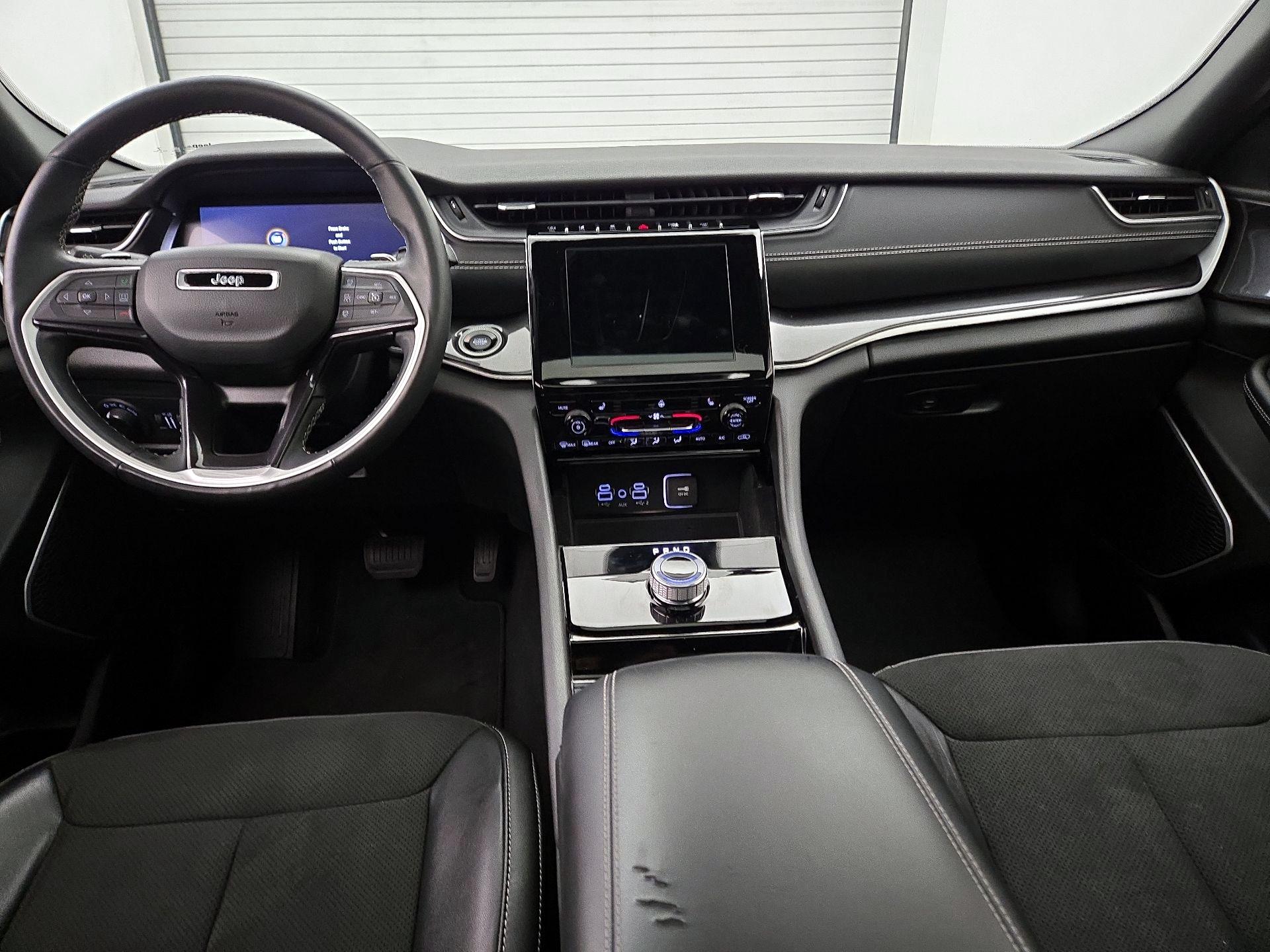 Thumbnail: 2022 Jeep Grand Cherokee - 9