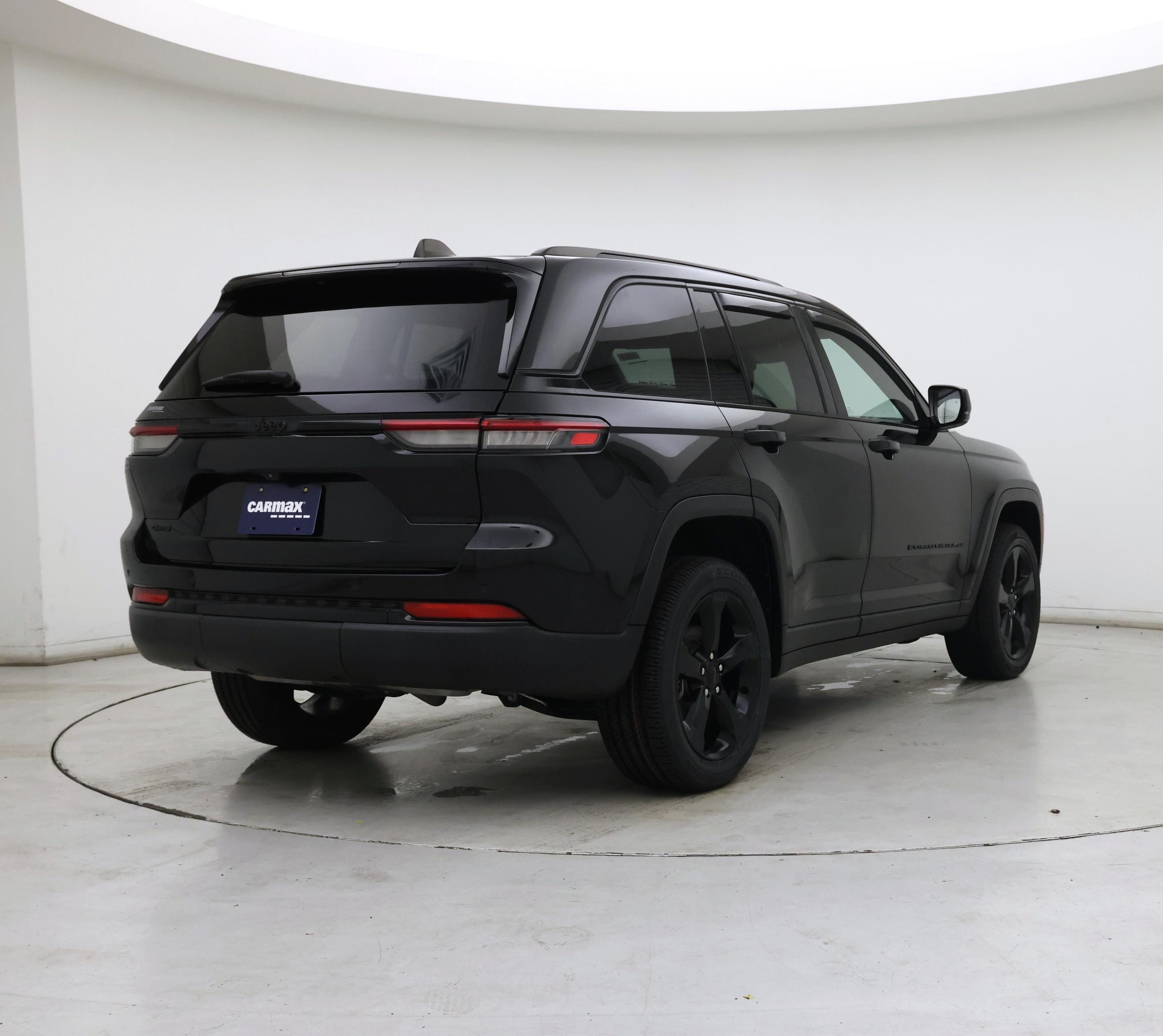Thumbnail: 2022 Jeep Grand Cherokee - 8