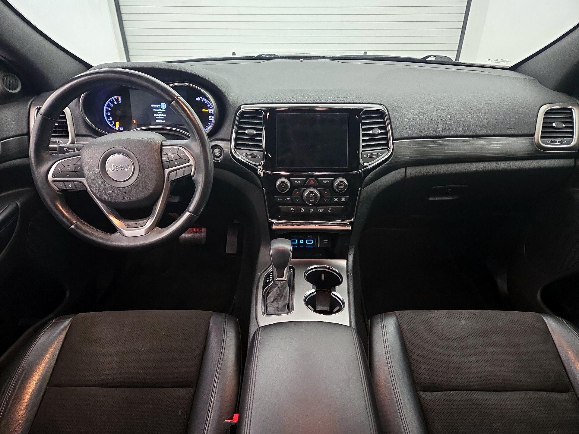 Thumbnail: 2020 Jeep Grand Cherokee - 9