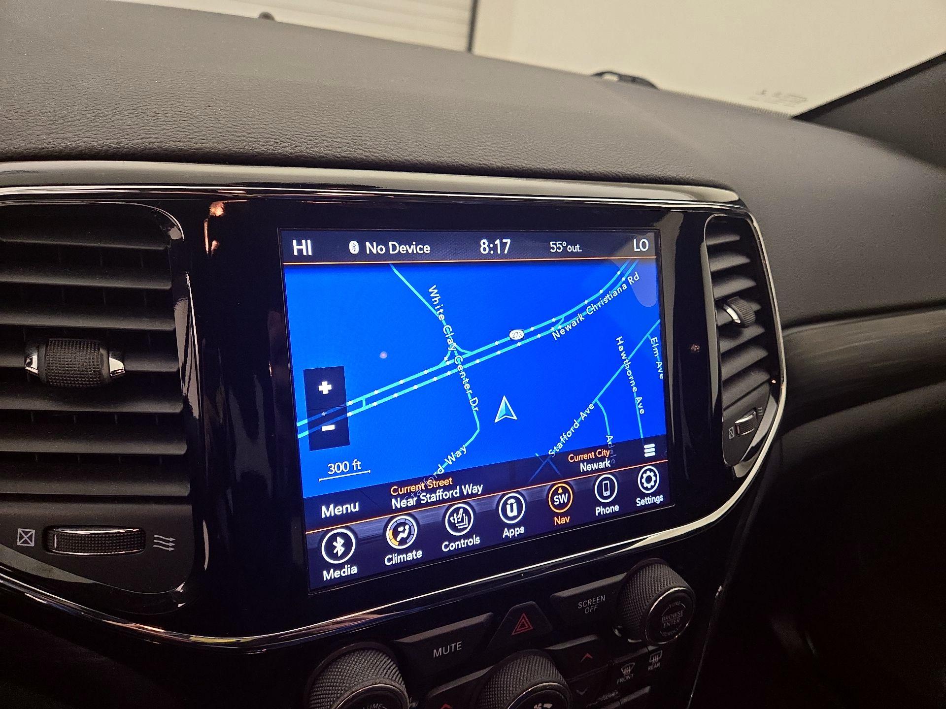 Thumbnail: 2020 Jeep Grand Cherokee - 14