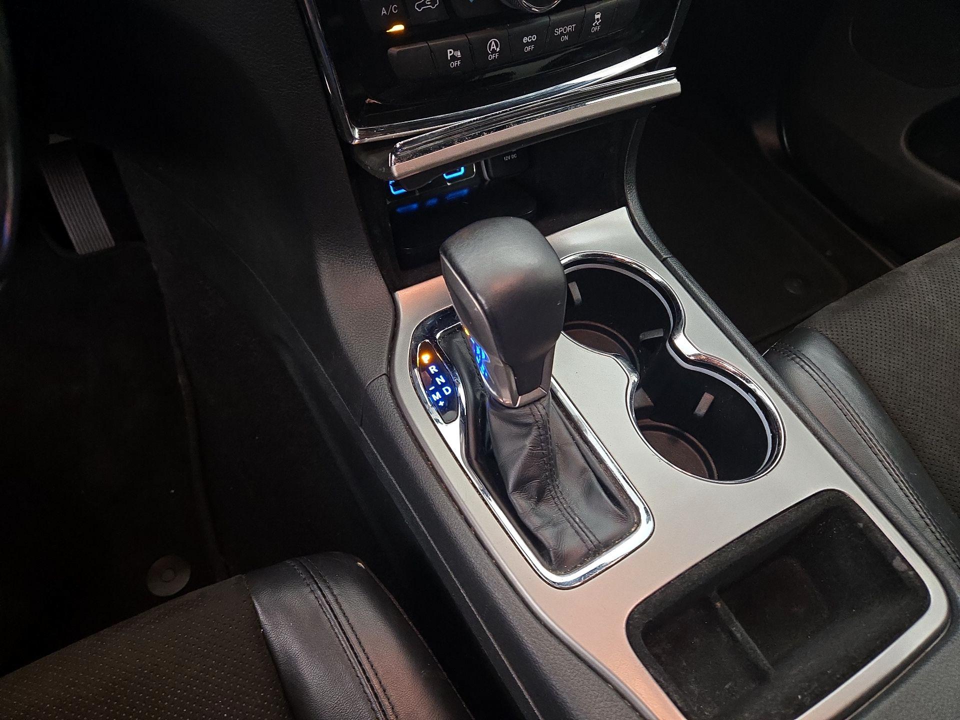 Thumbnail: 2020 Jeep Grand Cherokee - 18