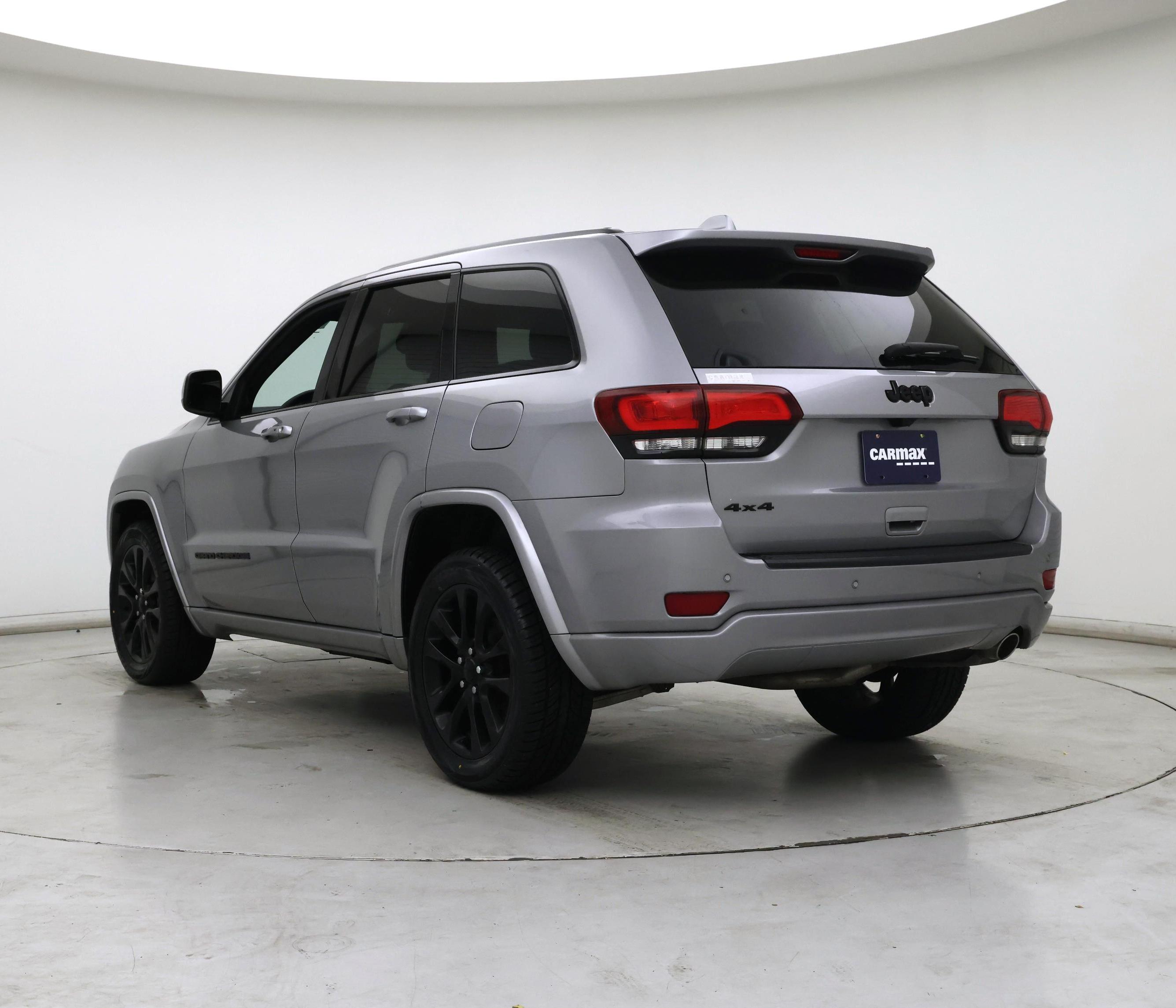 Thumbnail: 2020 Jeep Grand Cherokee - 2