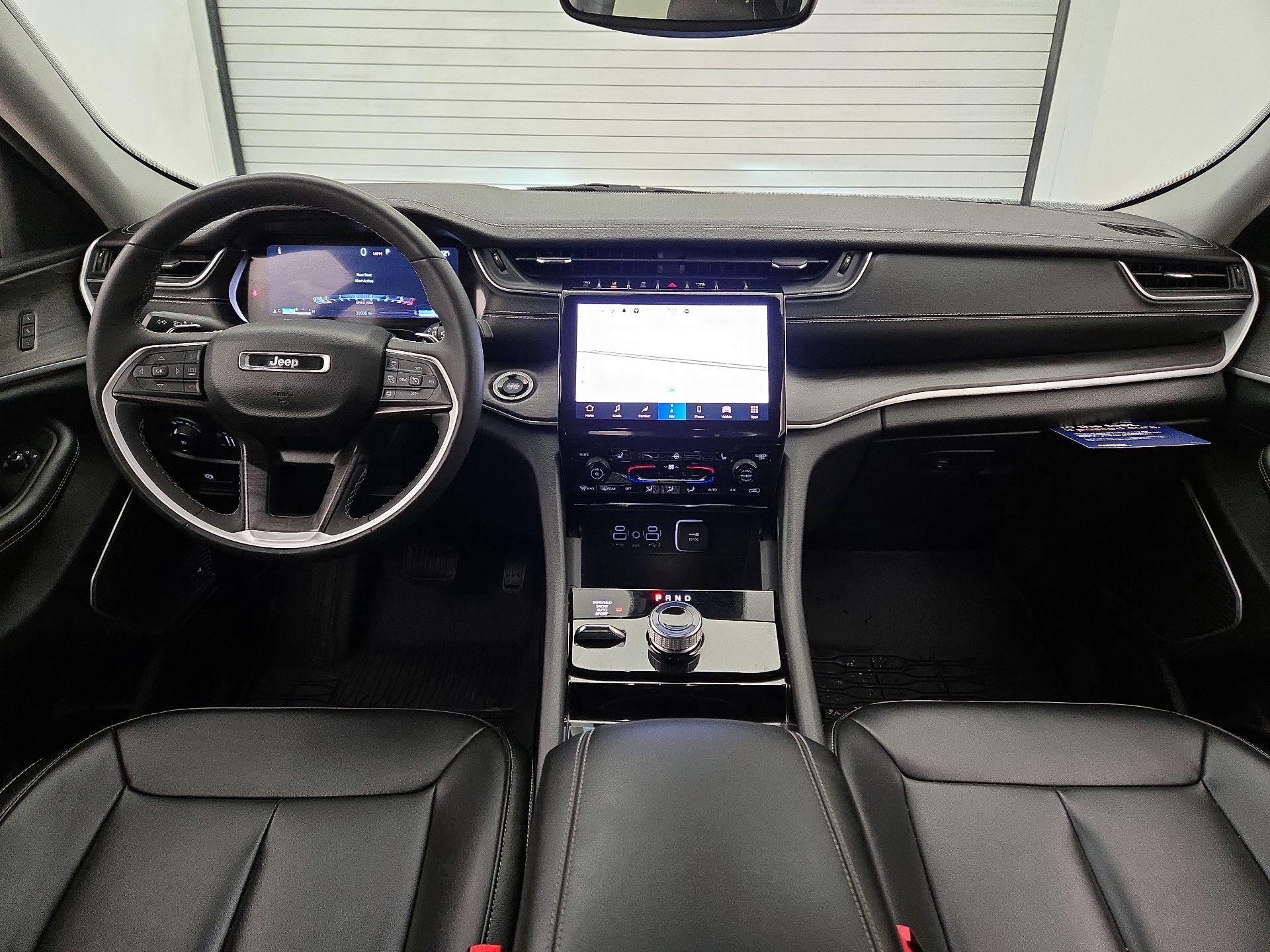 Thumbnail: 2023 Jeep Grand Cherokee - 9