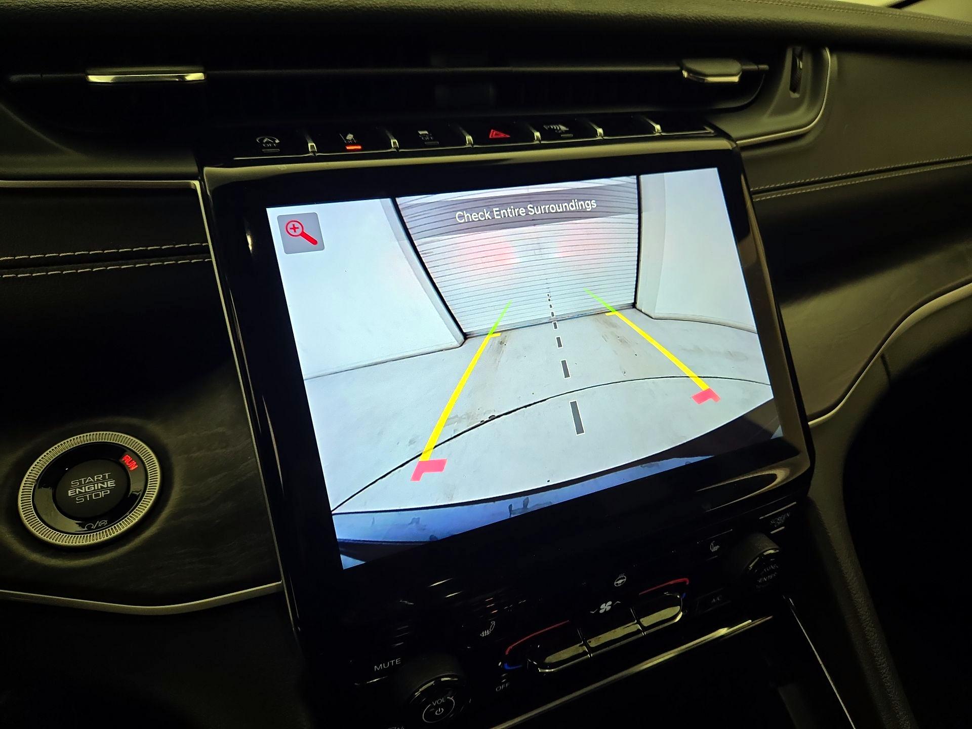 Thumbnail: 2023 Jeep Grand Cherokee - 15