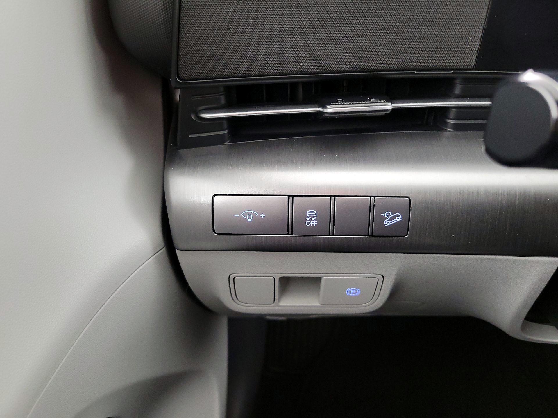 Thumbnail: 2024 Hyundai Kona - 13