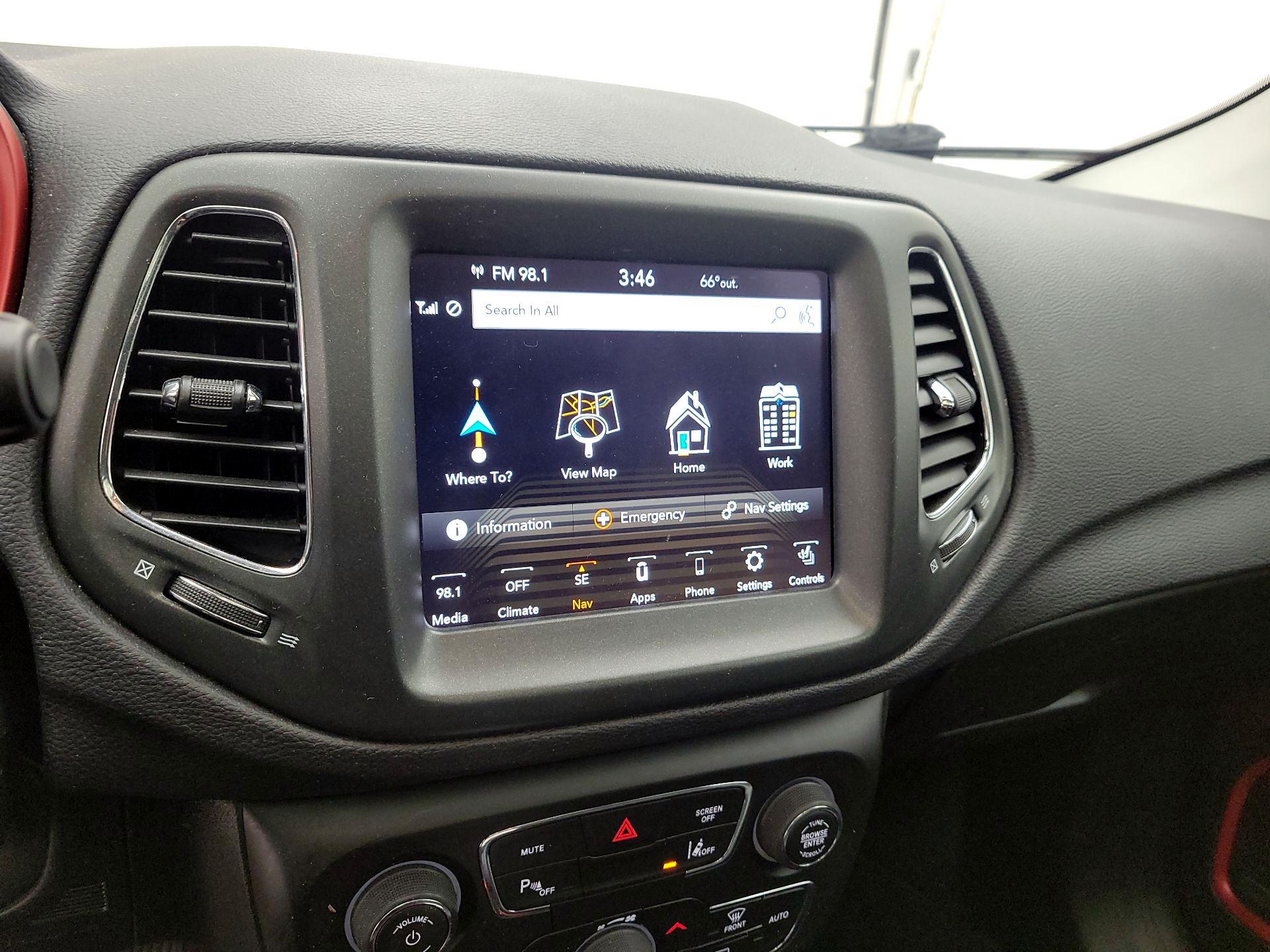 Thumbnail: 2021 Jeep Compass - 14