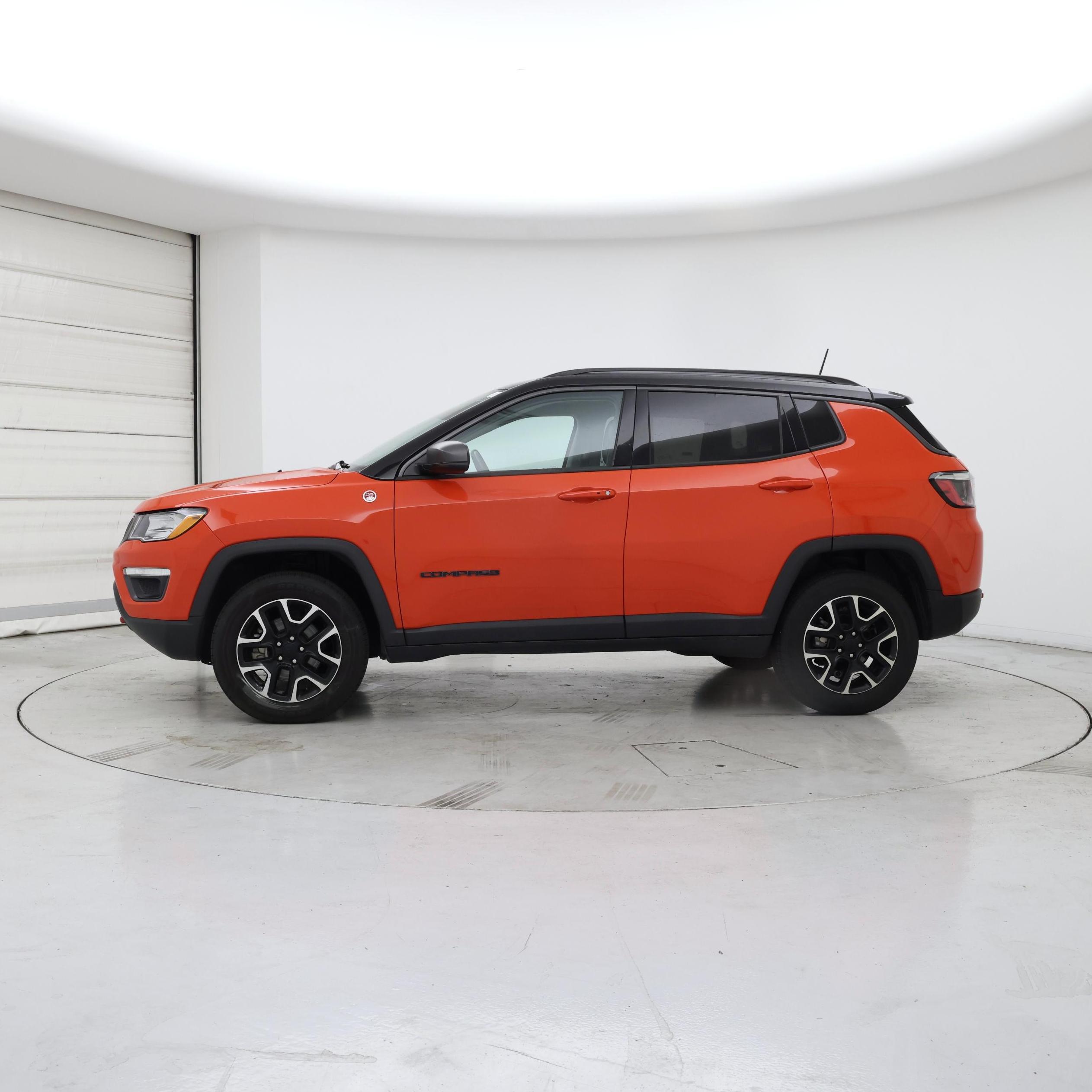 Thumbnail: 2021 Jeep Compass - 3