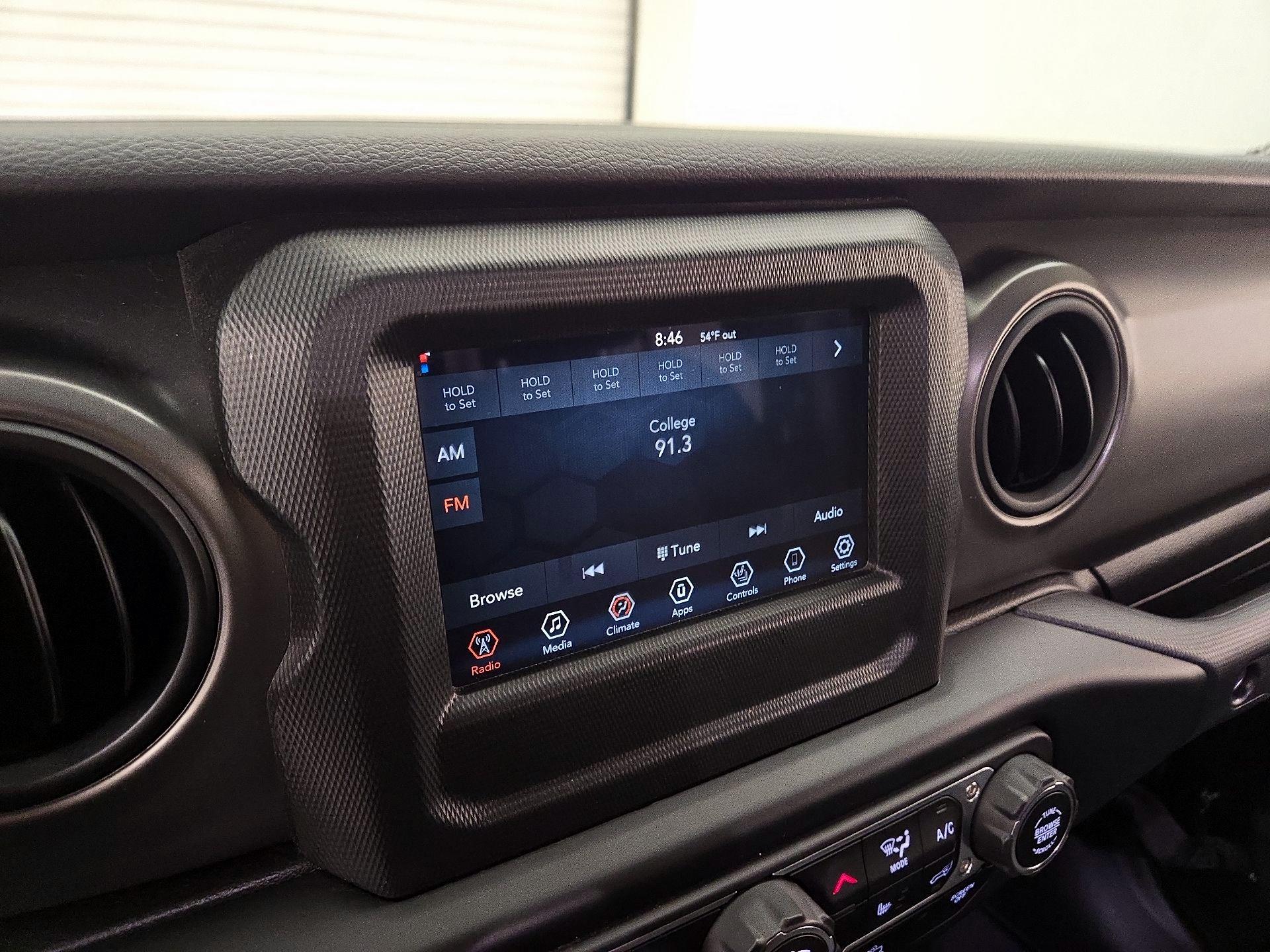 Thumbnail: 2022 Jeep Gladiator - 15