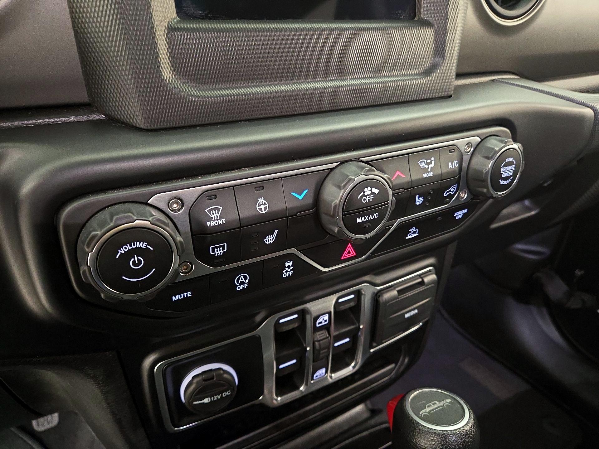 Thumbnail: 2022 Jeep Gladiator - 16