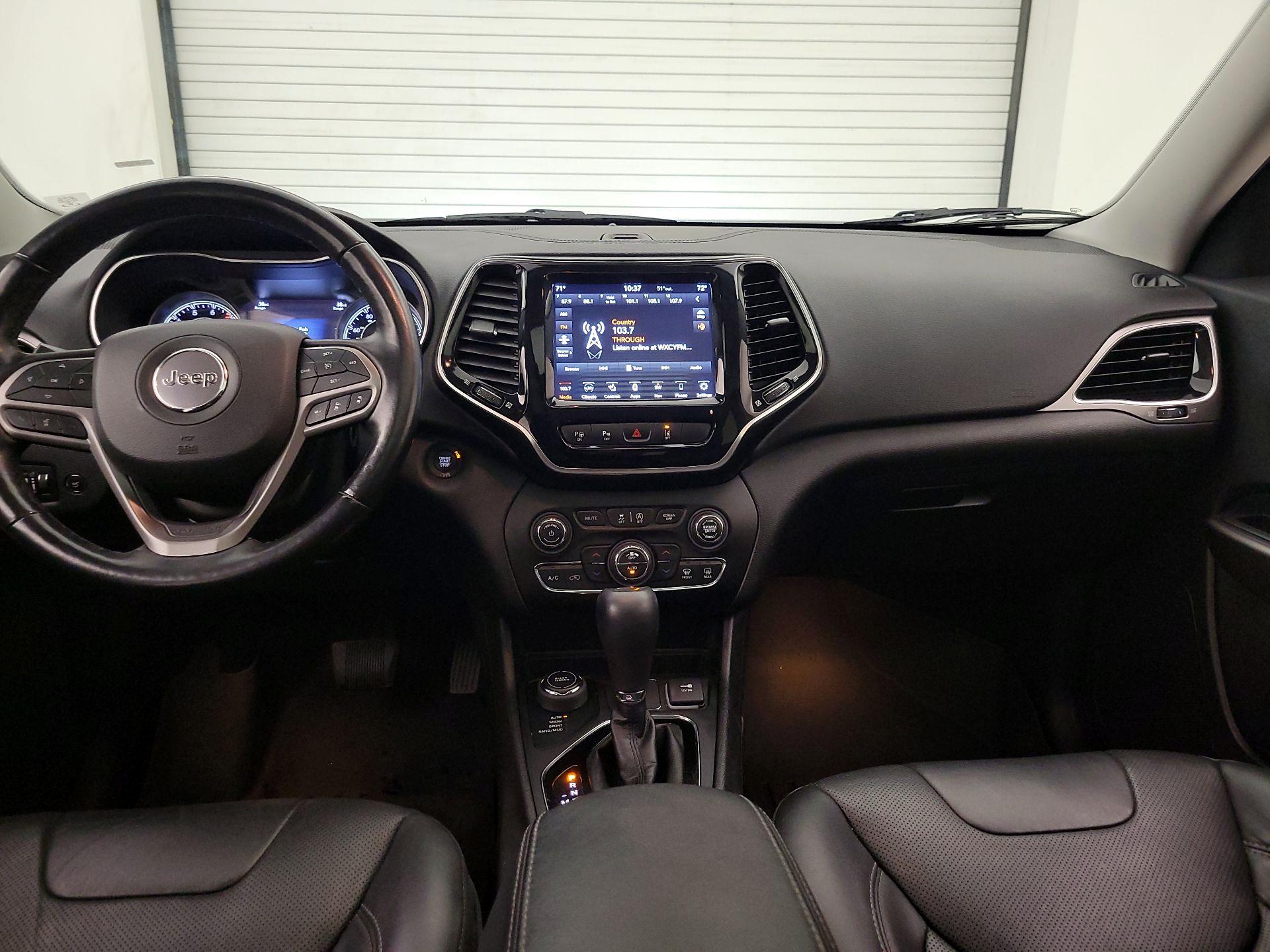 Thumbnail: 2021 Jeep Cherokee - 9