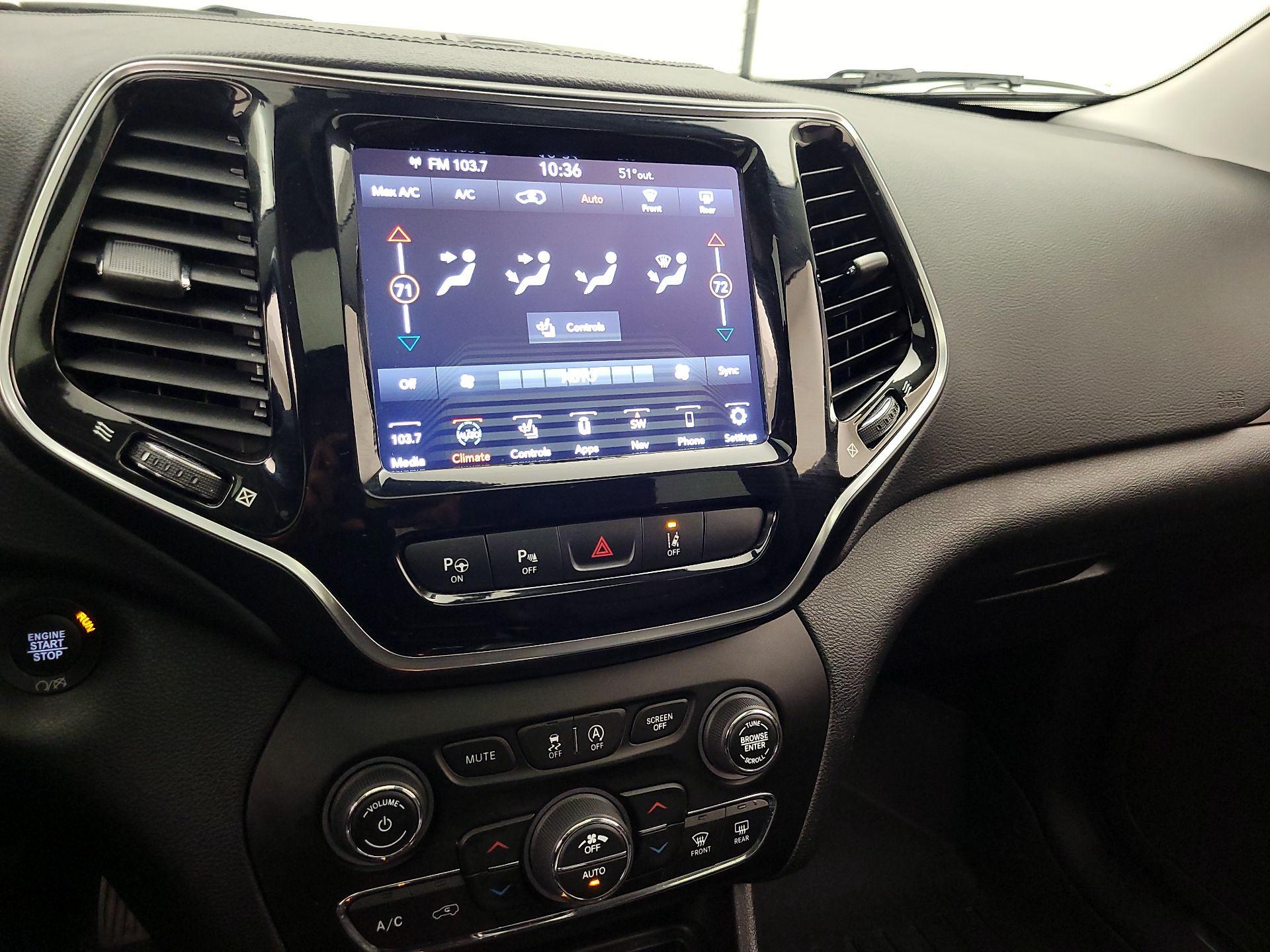 Thumbnail: 2021 Jeep Cherokee - 16