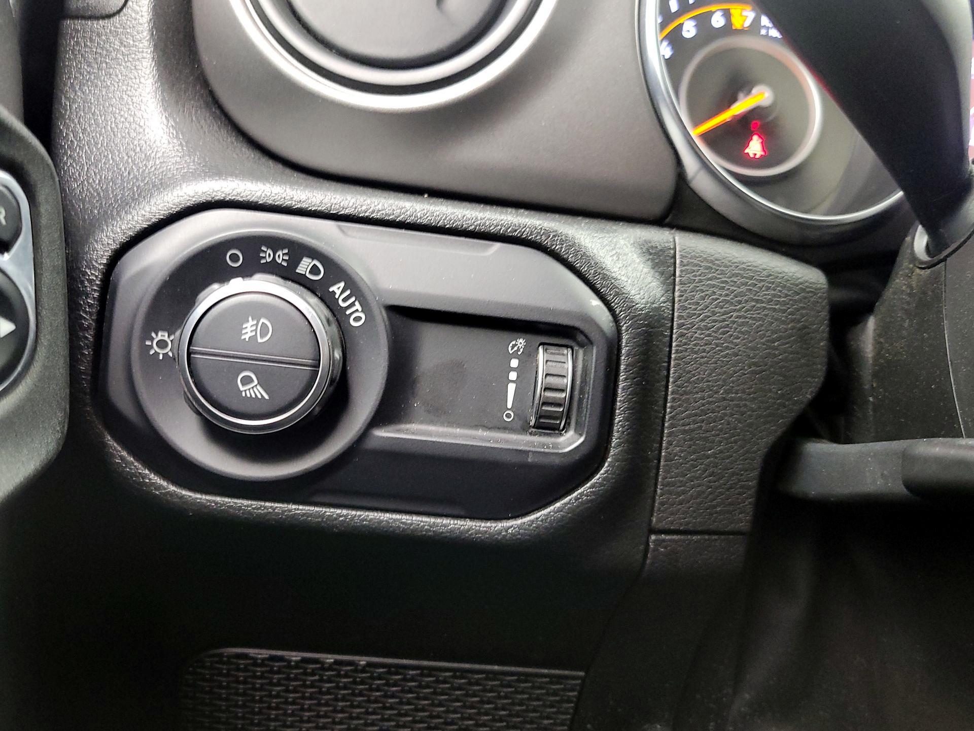 Thumbnail: 2023 Jeep Gladiator - 13