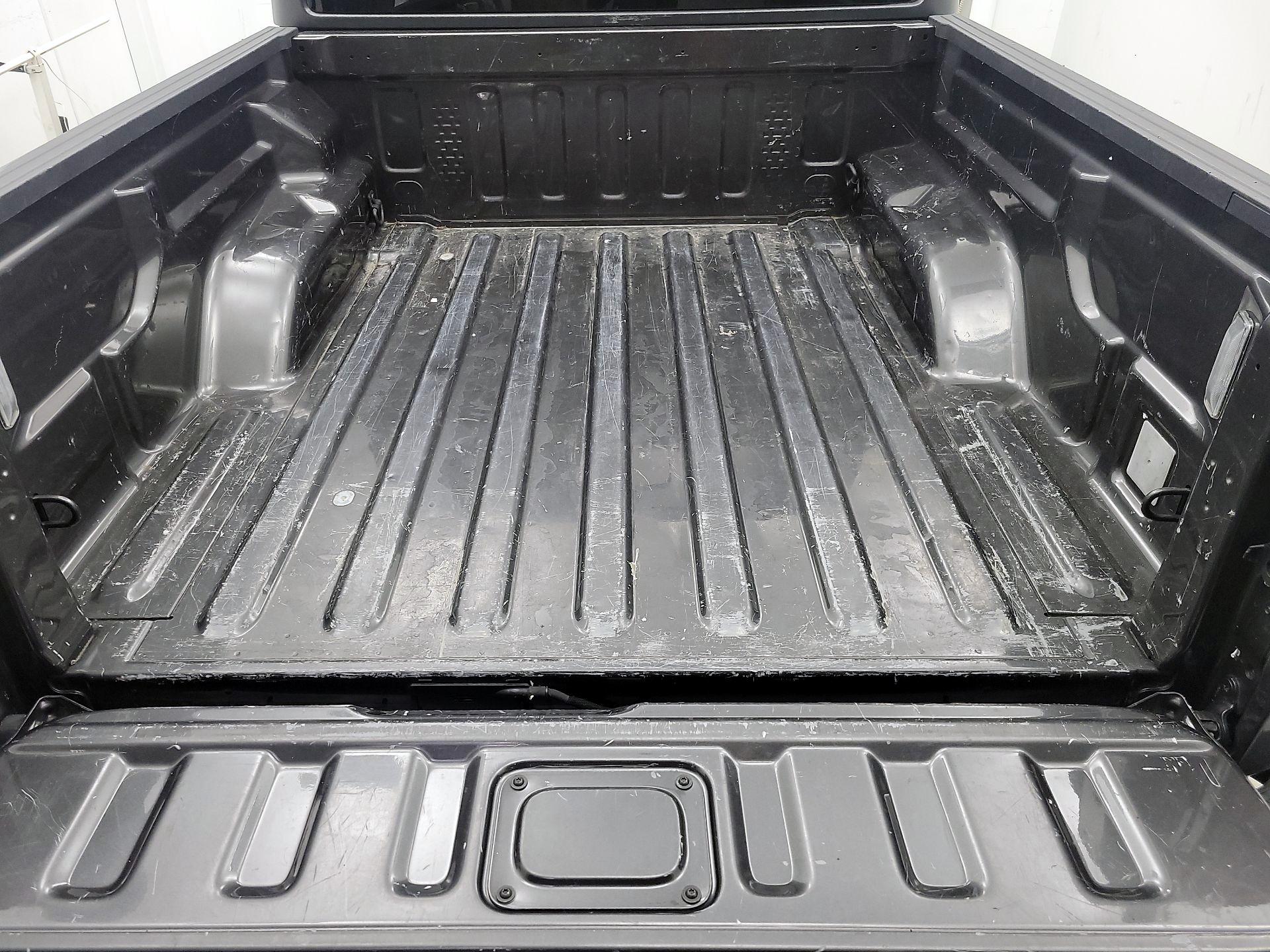 Thumbnail: 2023 Jeep Gladiator - 20