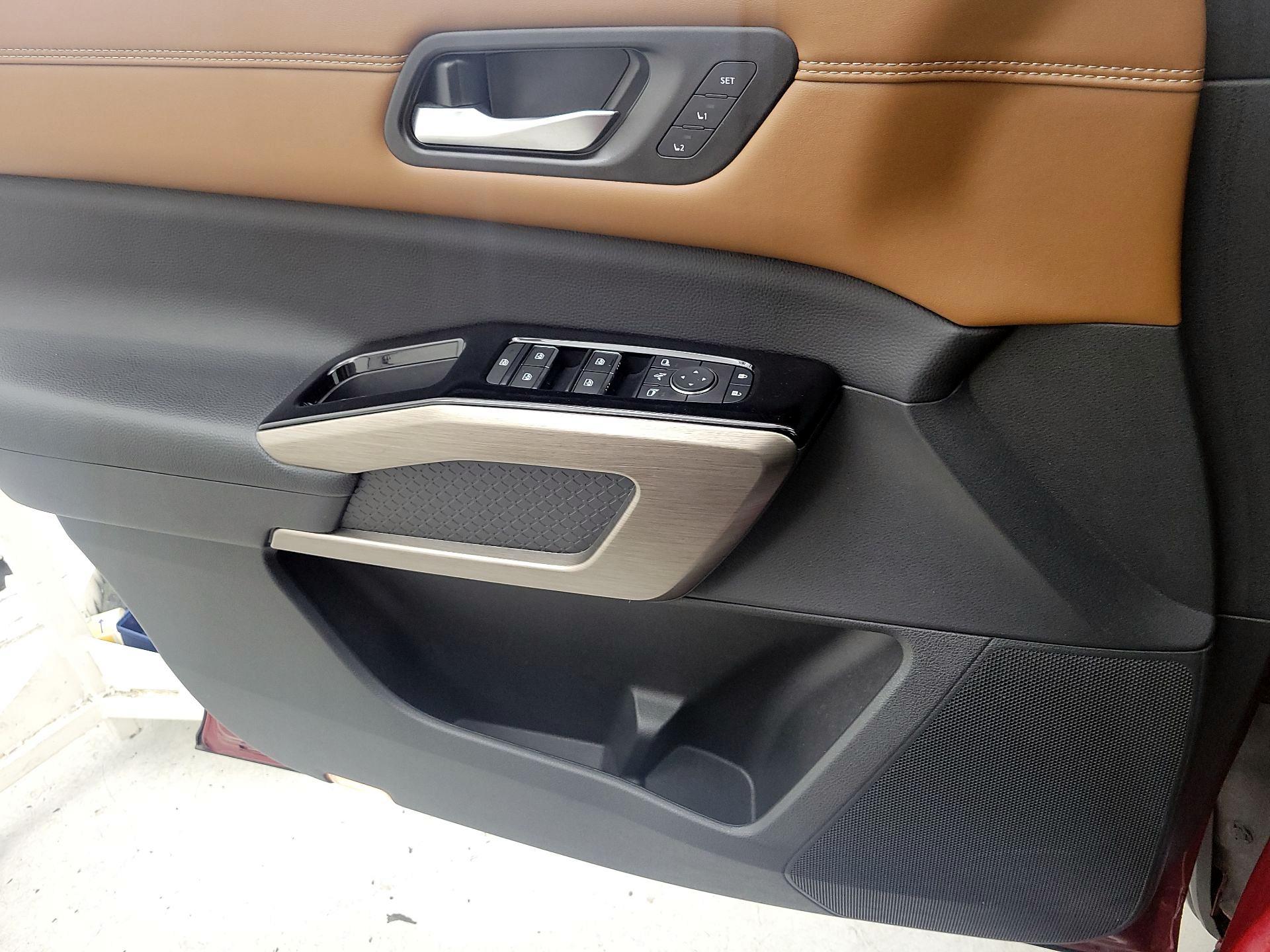 Thumbnail: 2022 Nissan Pathfinder - 12