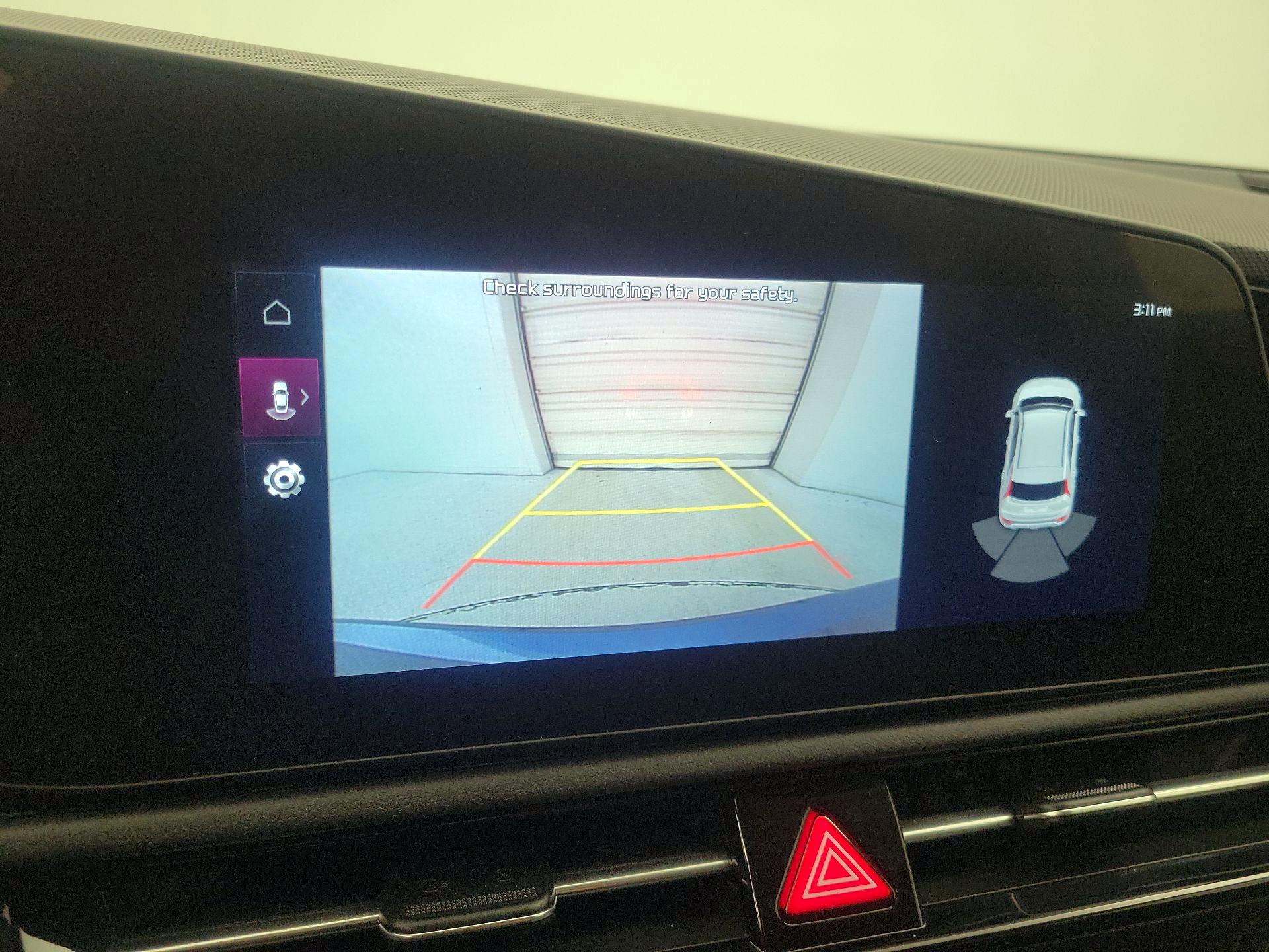 Thumbnail: 2023 Kia Niro - 14