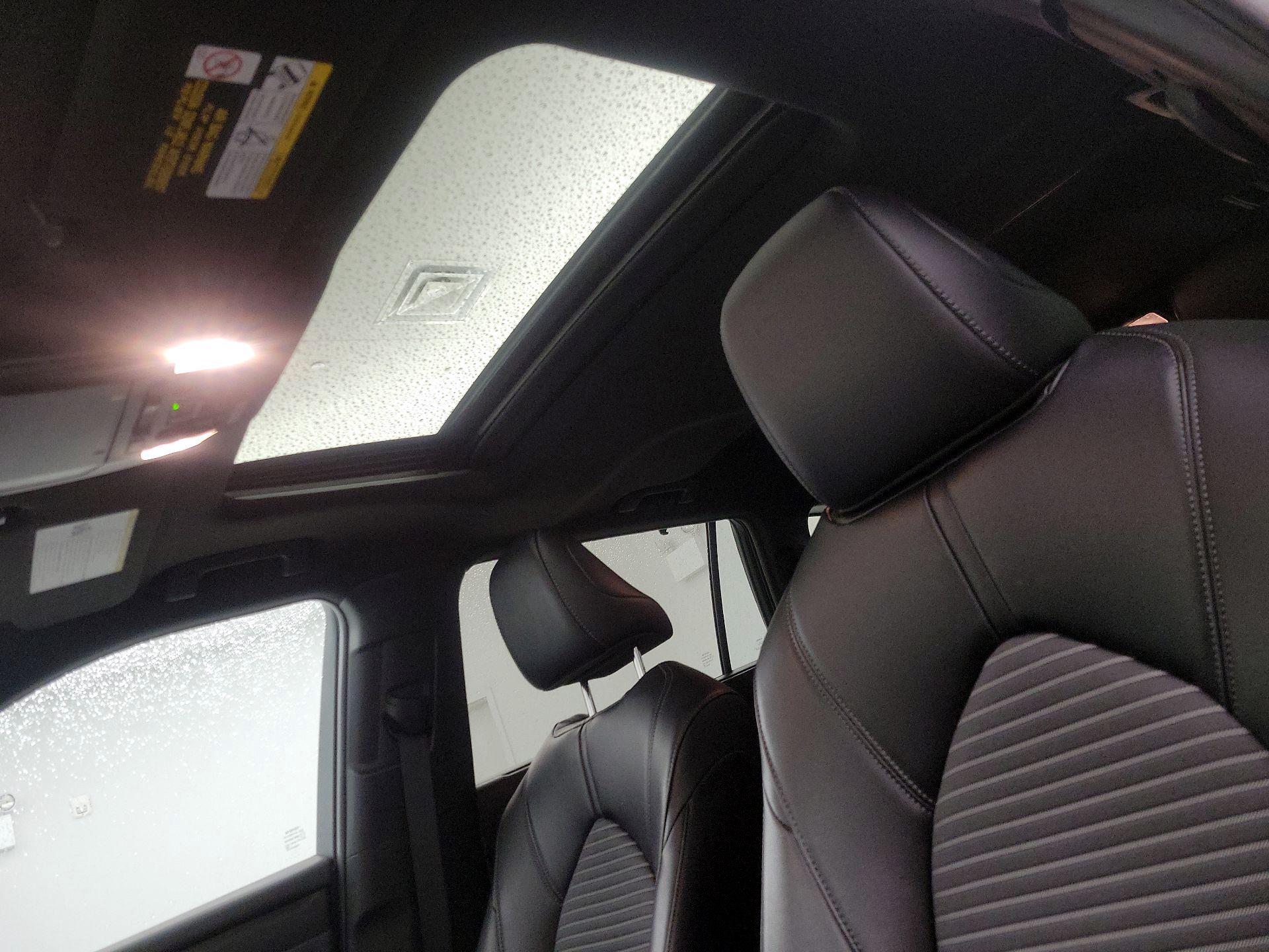 Thumbnail: 2022 Toyota Highlander - 19