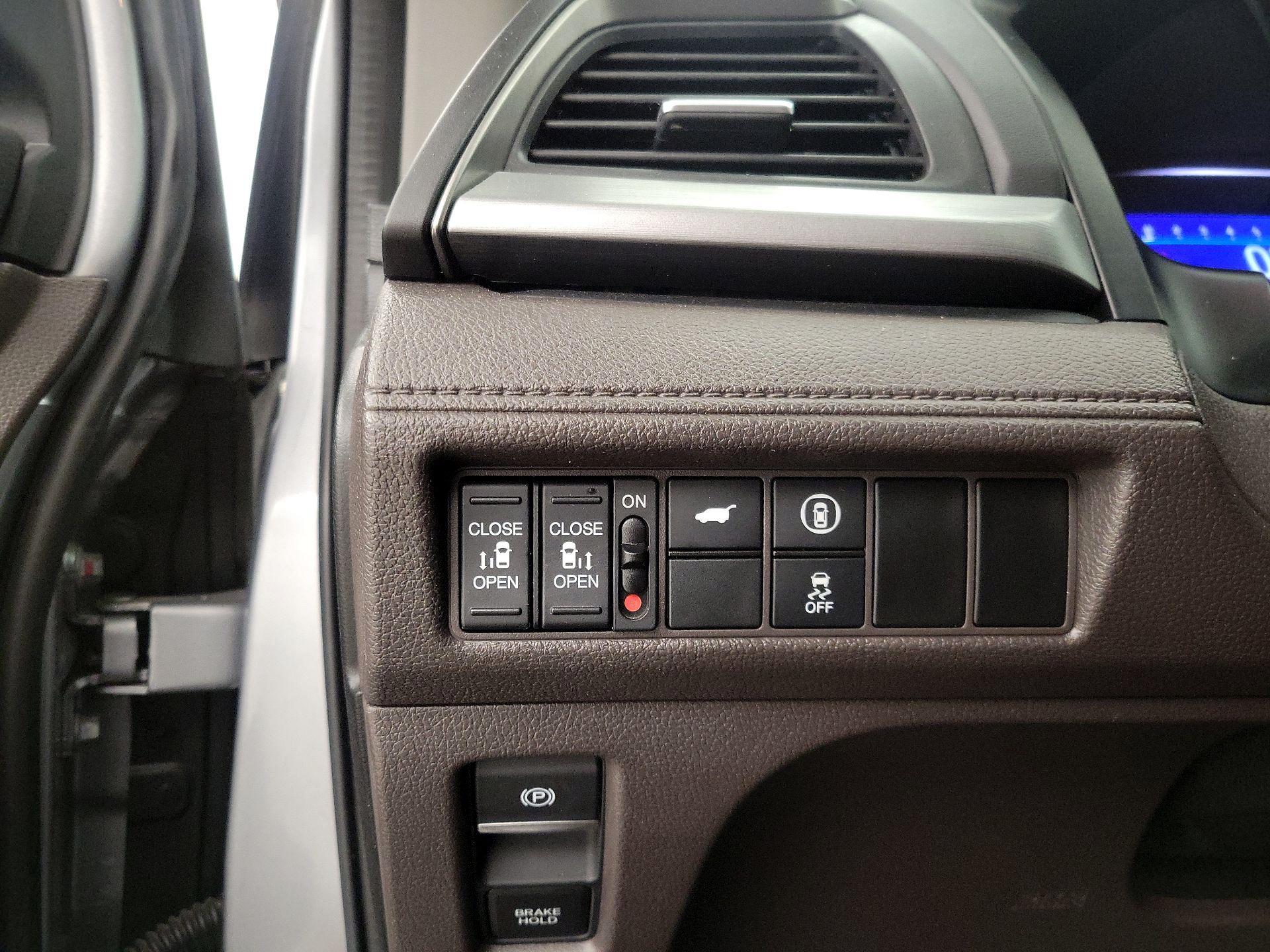 Thumbnail: 2022 Honda Odyssey - 13