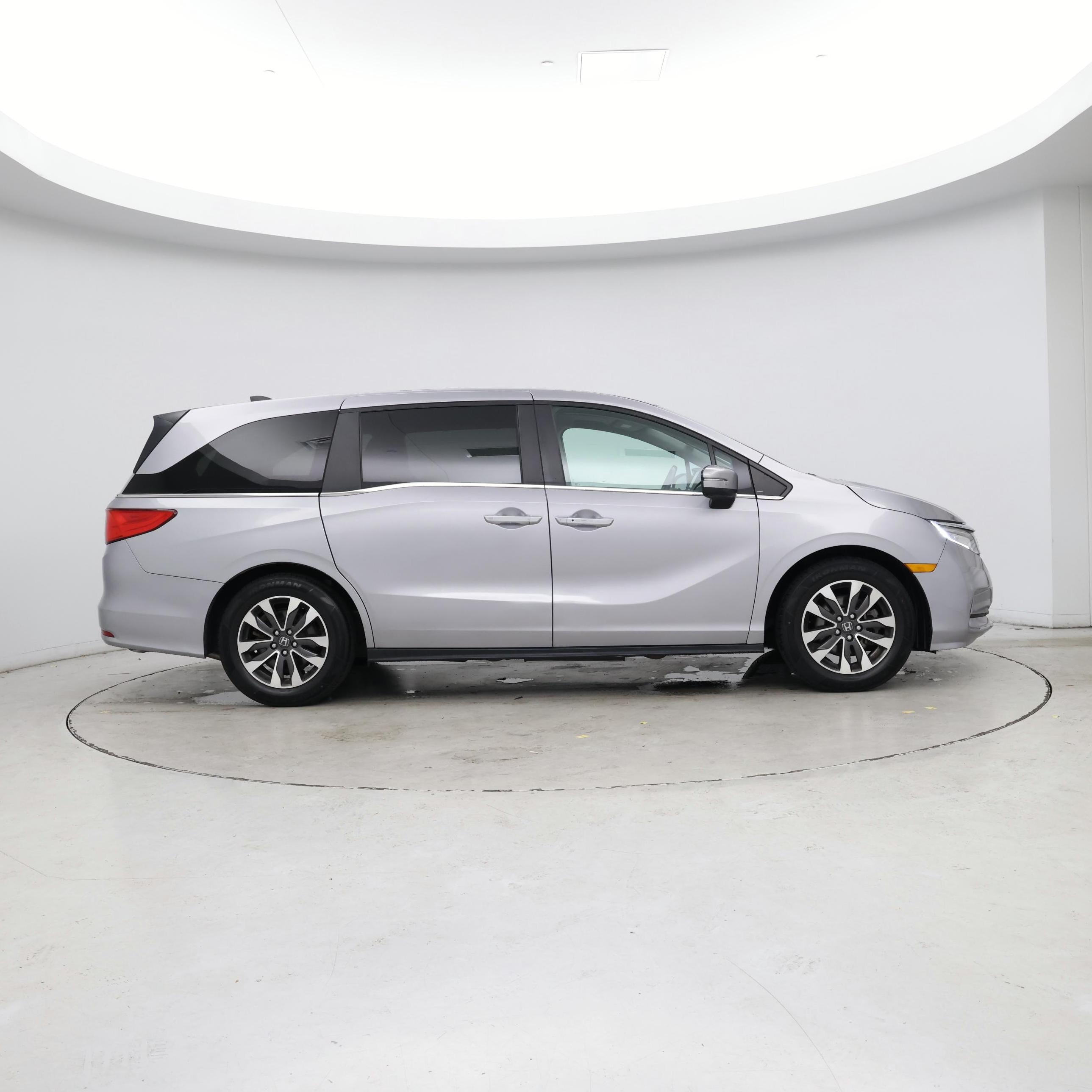 Thumbnail: 2022 Honda Odyssey - 7