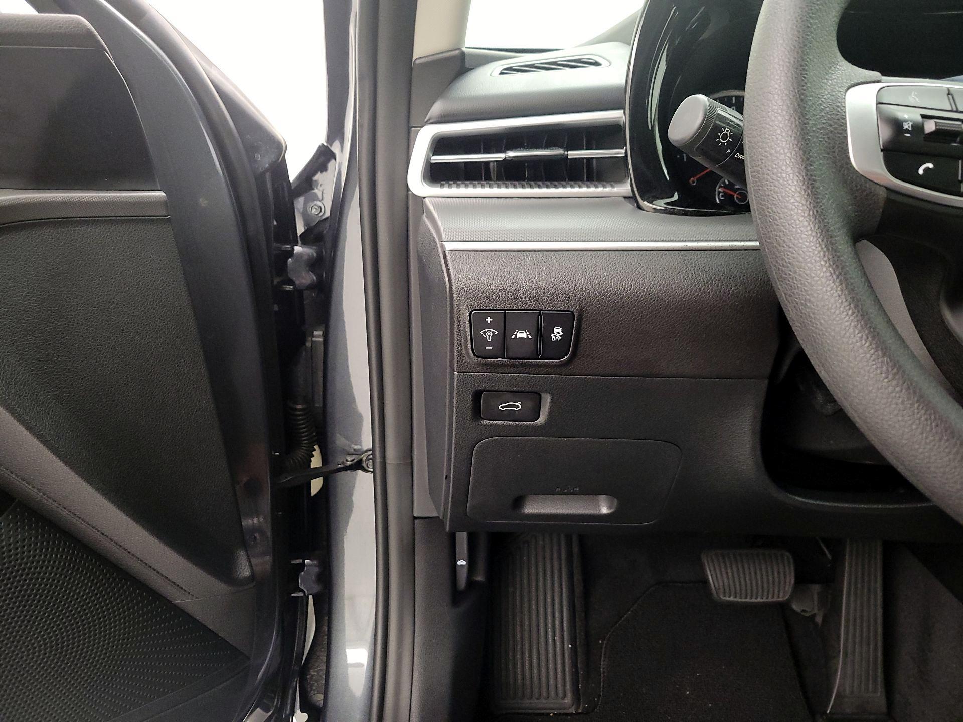 Thumbnail: 2021 Kia K5 - 13