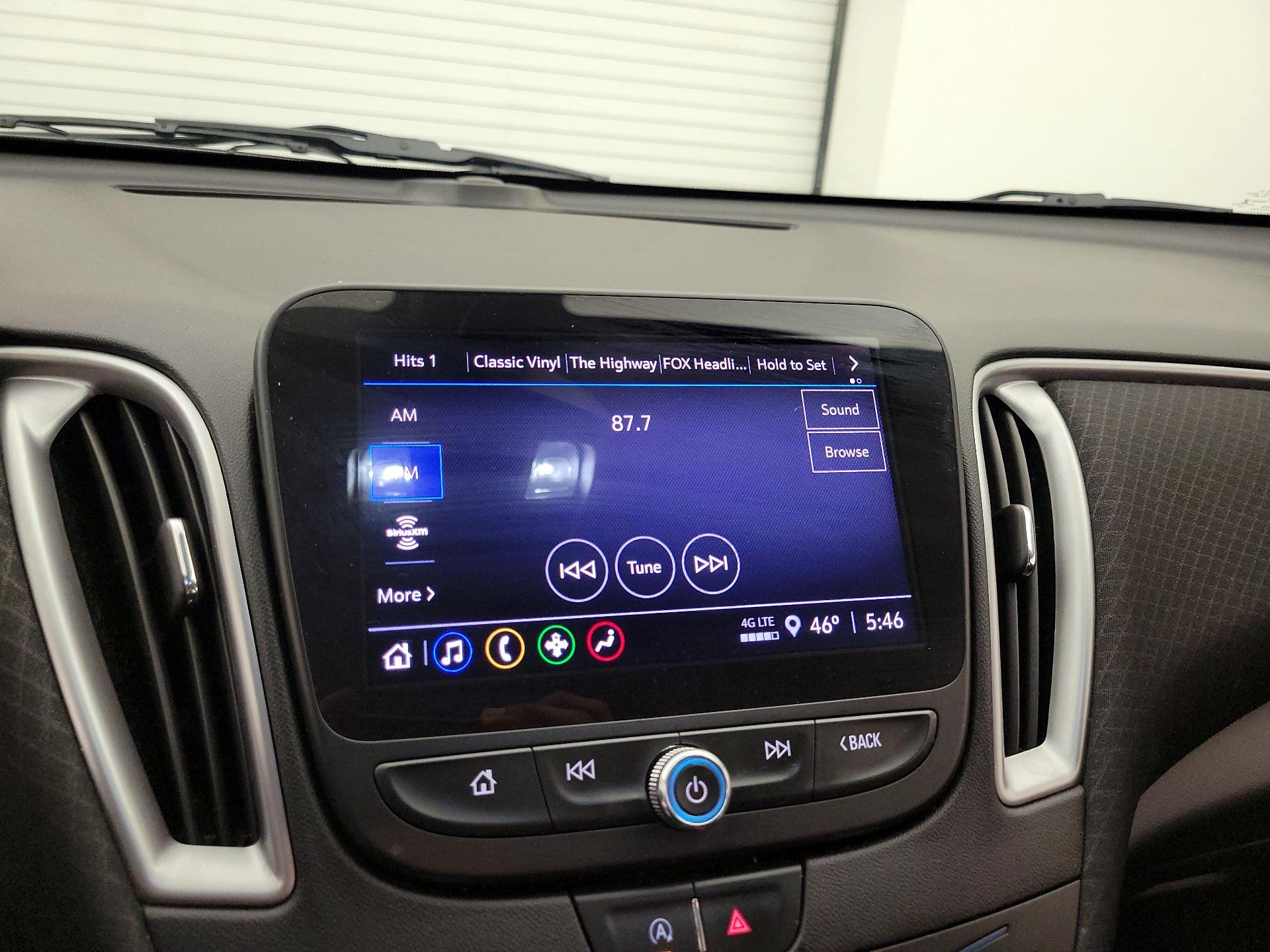 Thumbnail: 2022 Chevrolet Malibu - 15