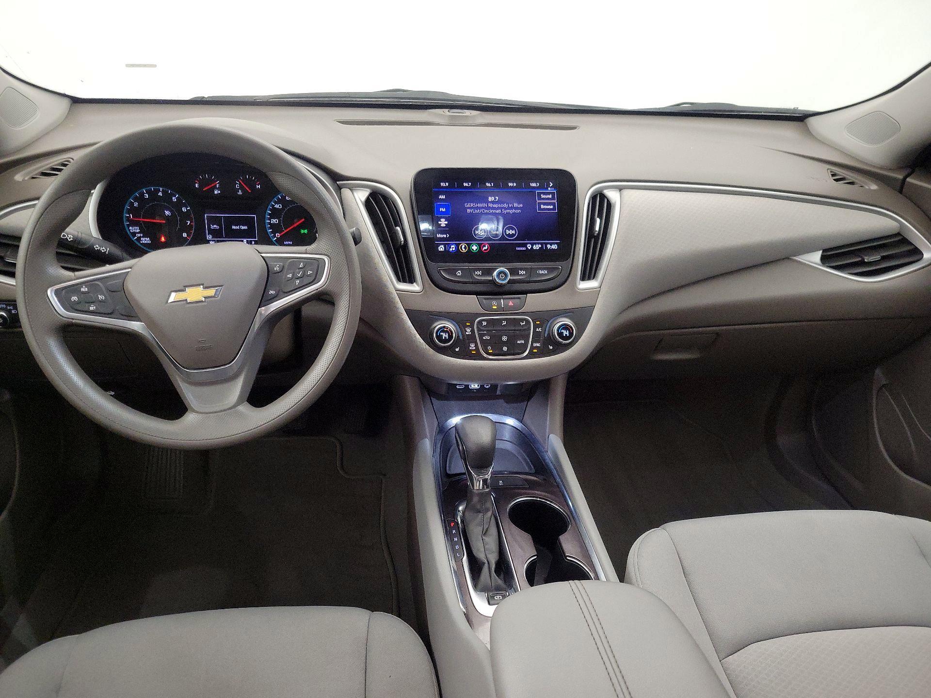 Thumbnail: 2022 Chevrolet Malibu - 9