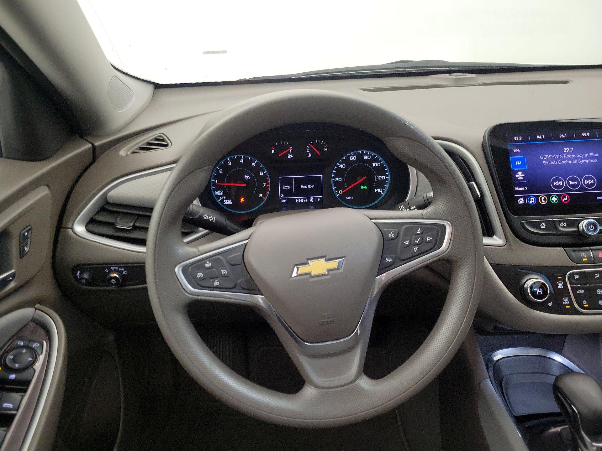 Thumbnail: 2022 Chevrolet Malibu - 10