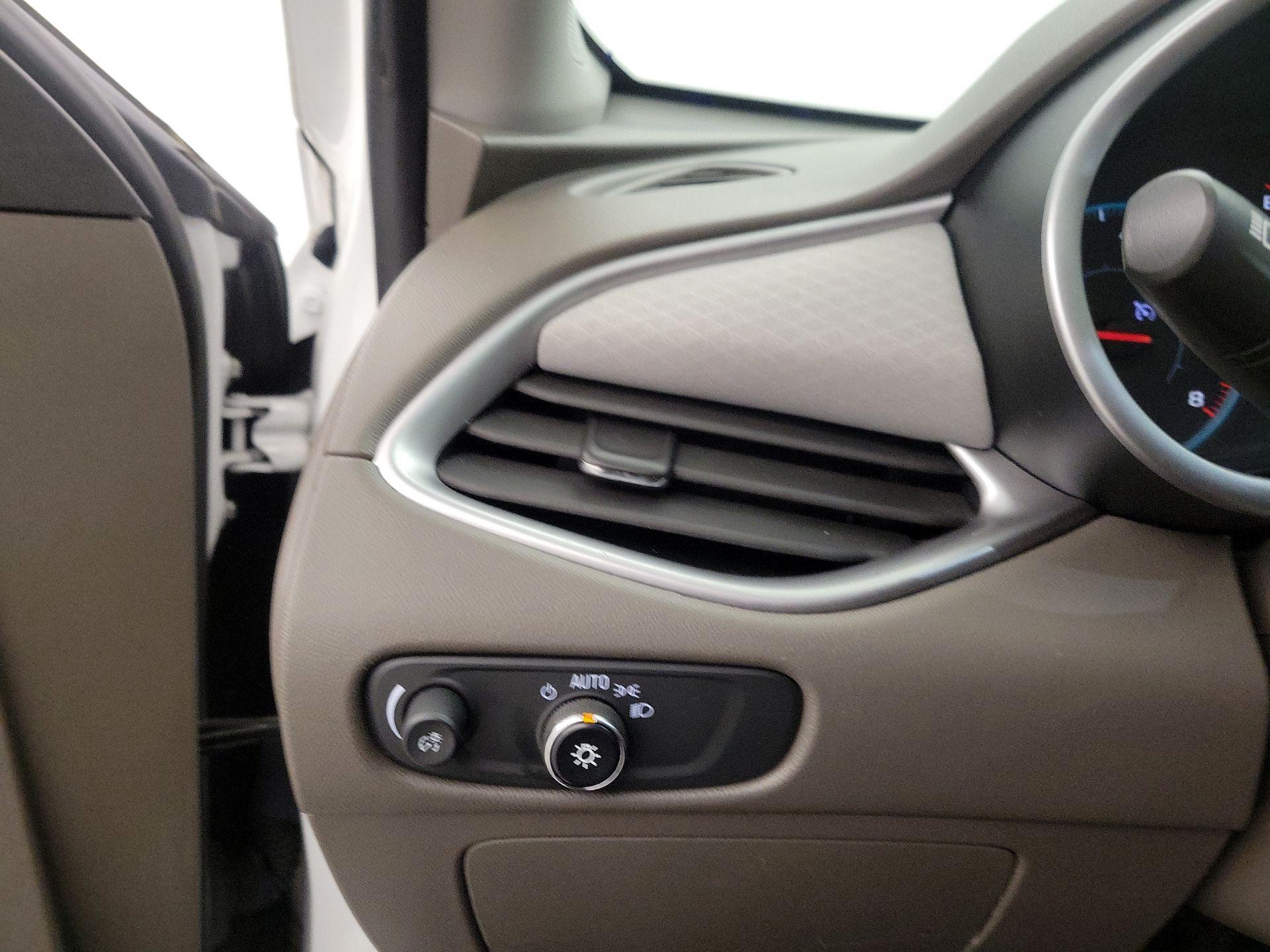 Thumbnail: 2022 Chevrolet Malibu - 13