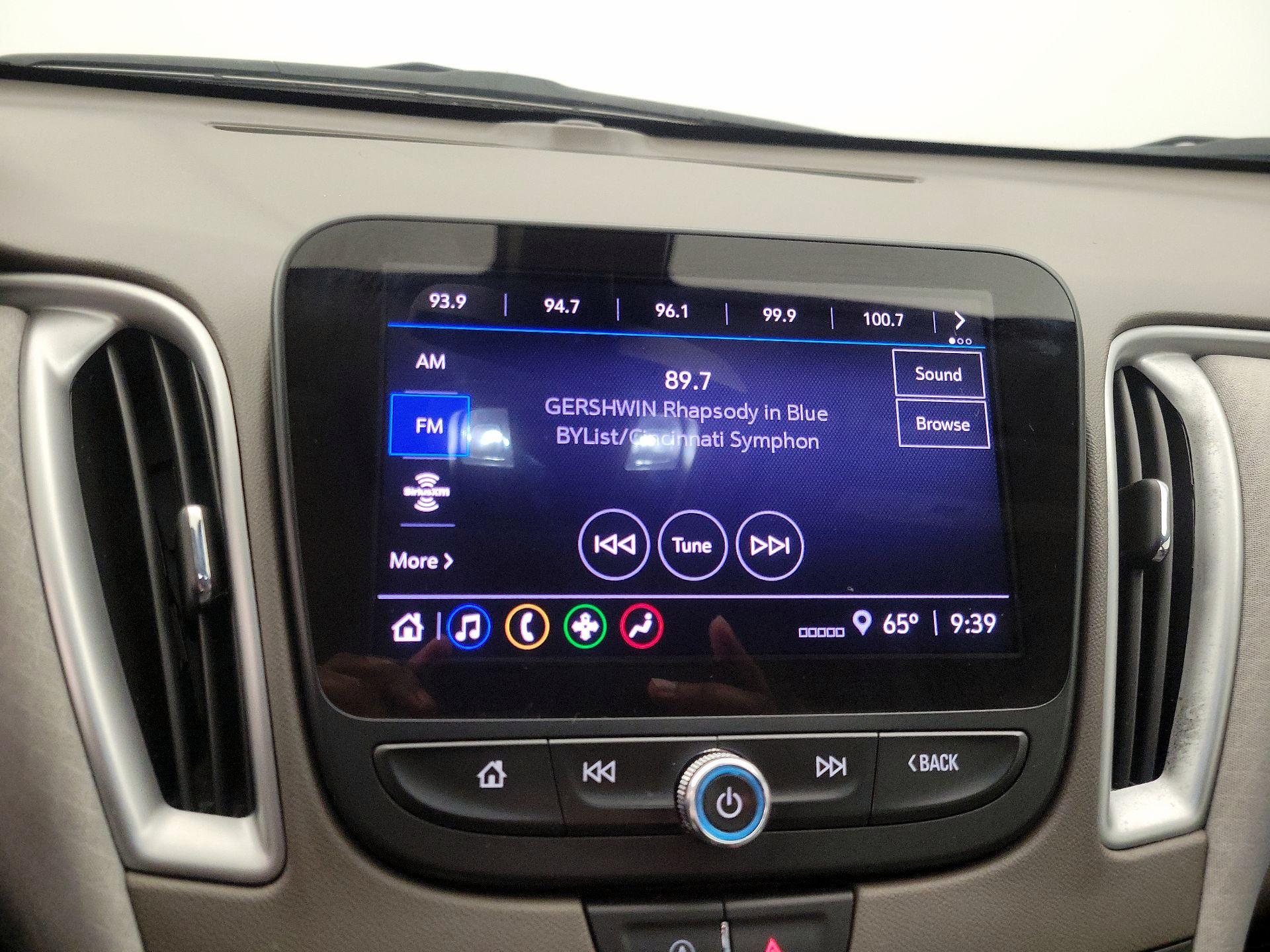 Thumbnail: 2022 Chevrolet Malibu - 15