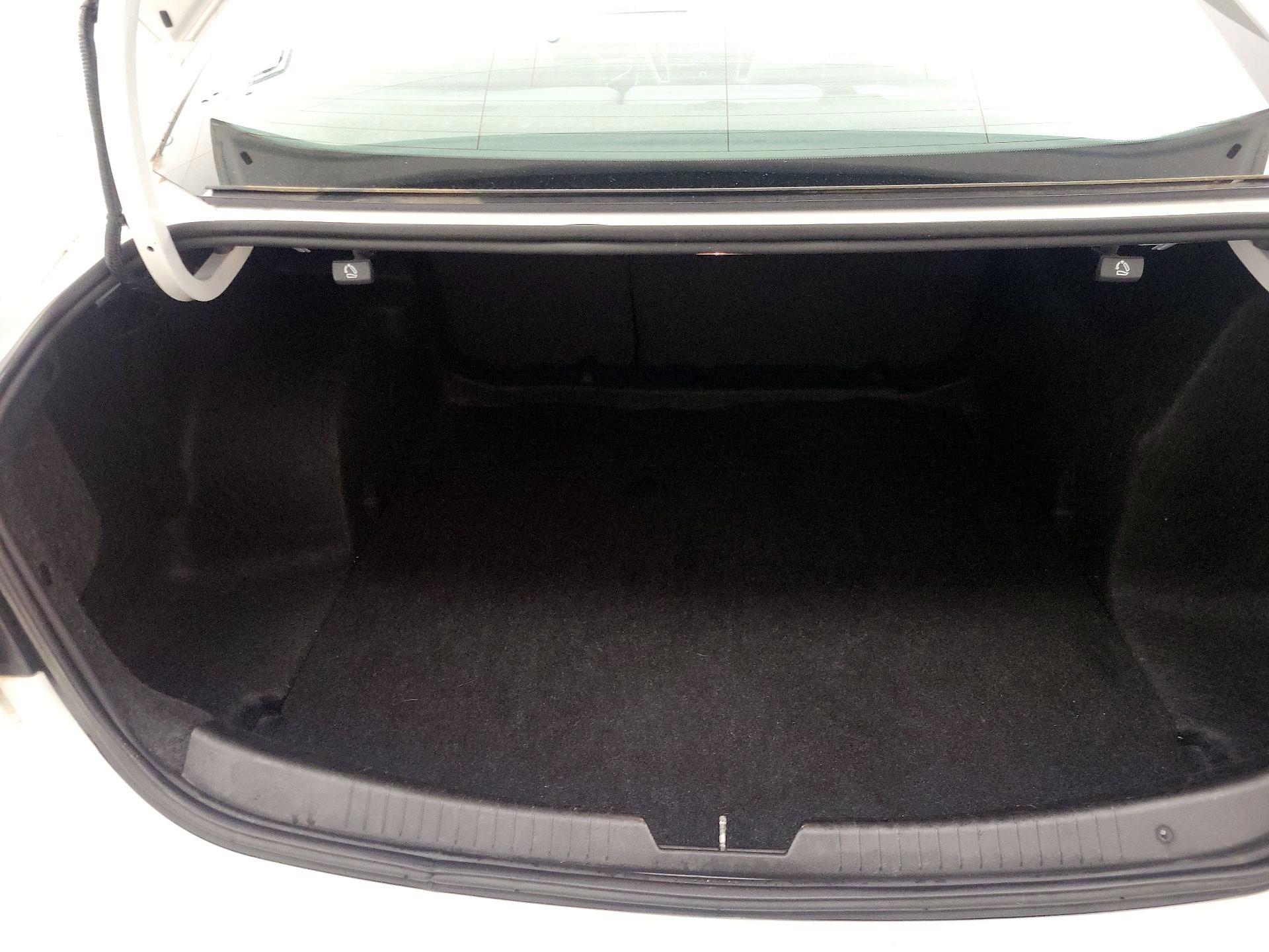 Thumbnail: 2022 Chevrolet Malibu - 20