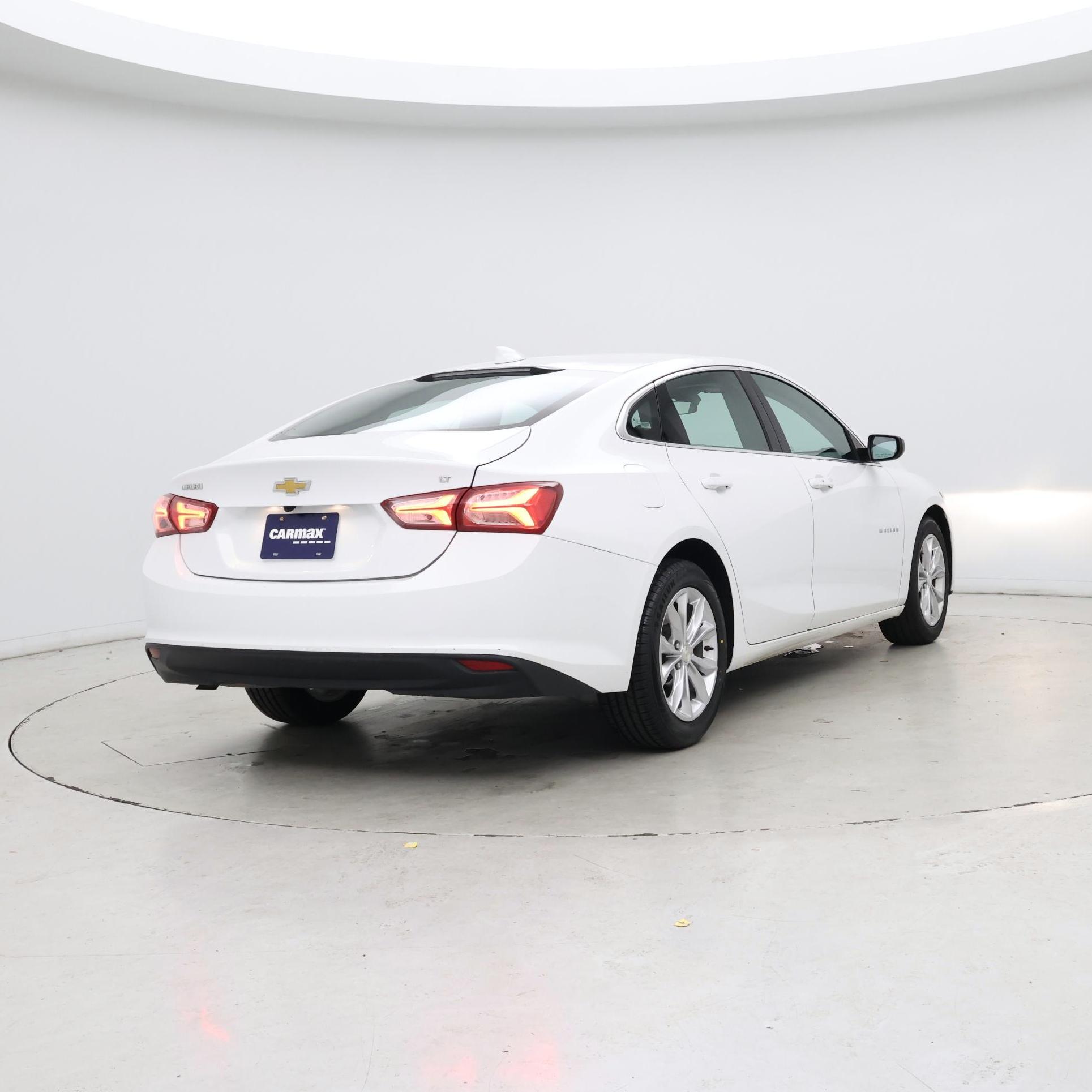 Thumbnail: 2022 Chevrolet Malibu - 8