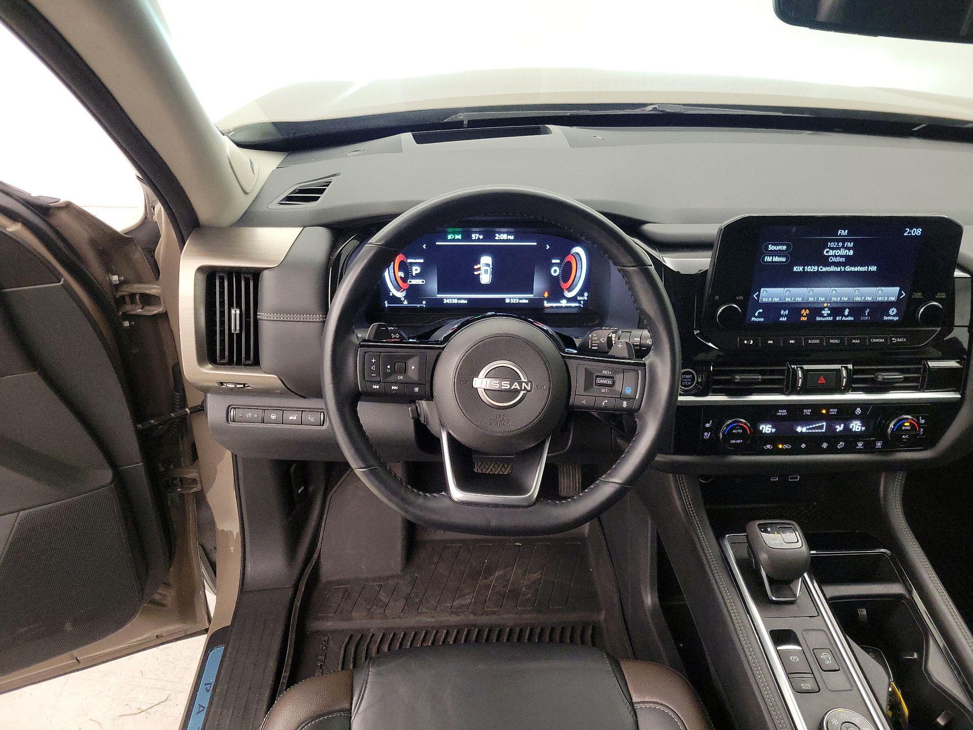 Thumbnail: 2023 Nissan Pathfinder - 10