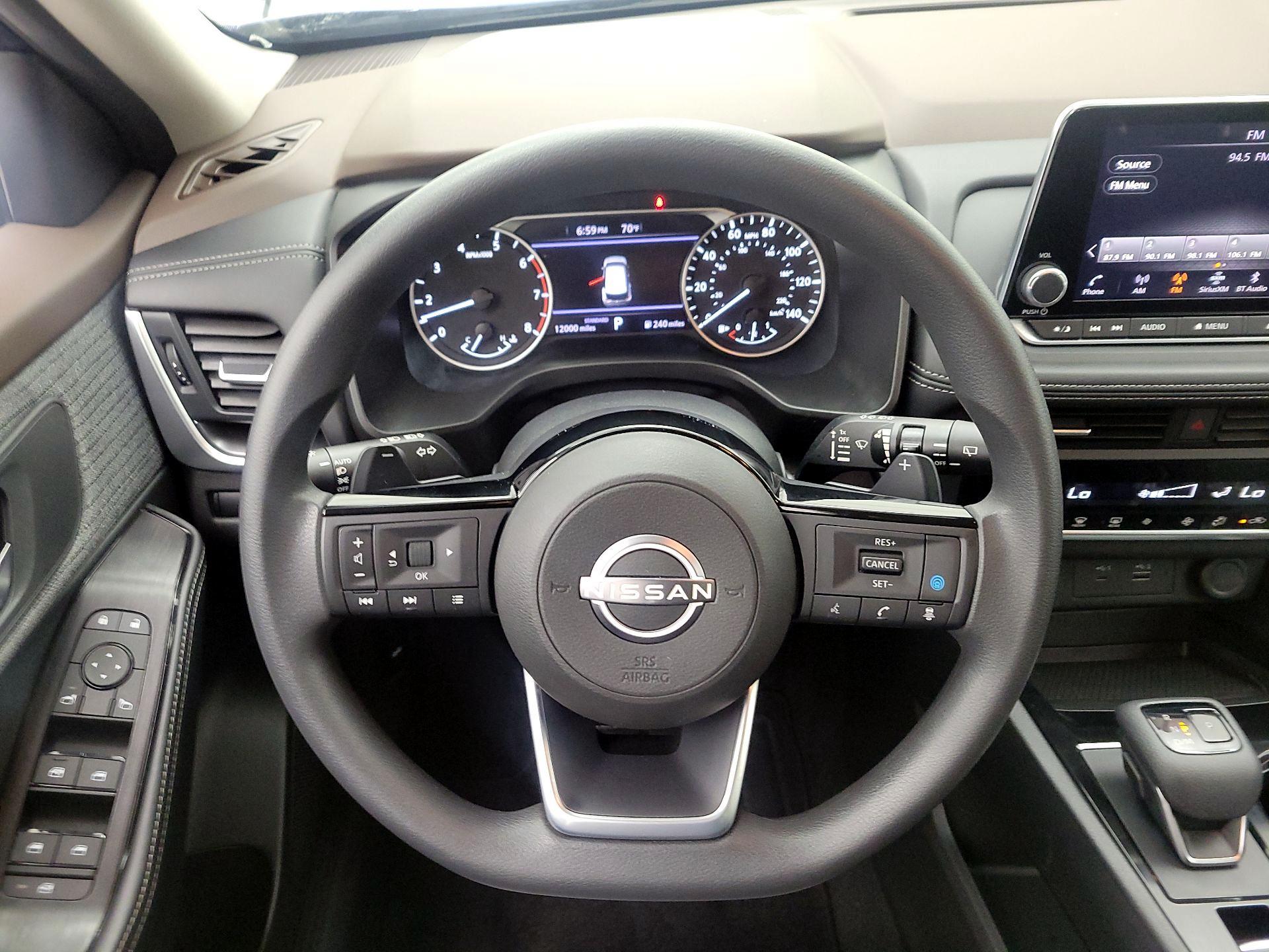 Thumbnail: 2023 Nissan Rogue - 10