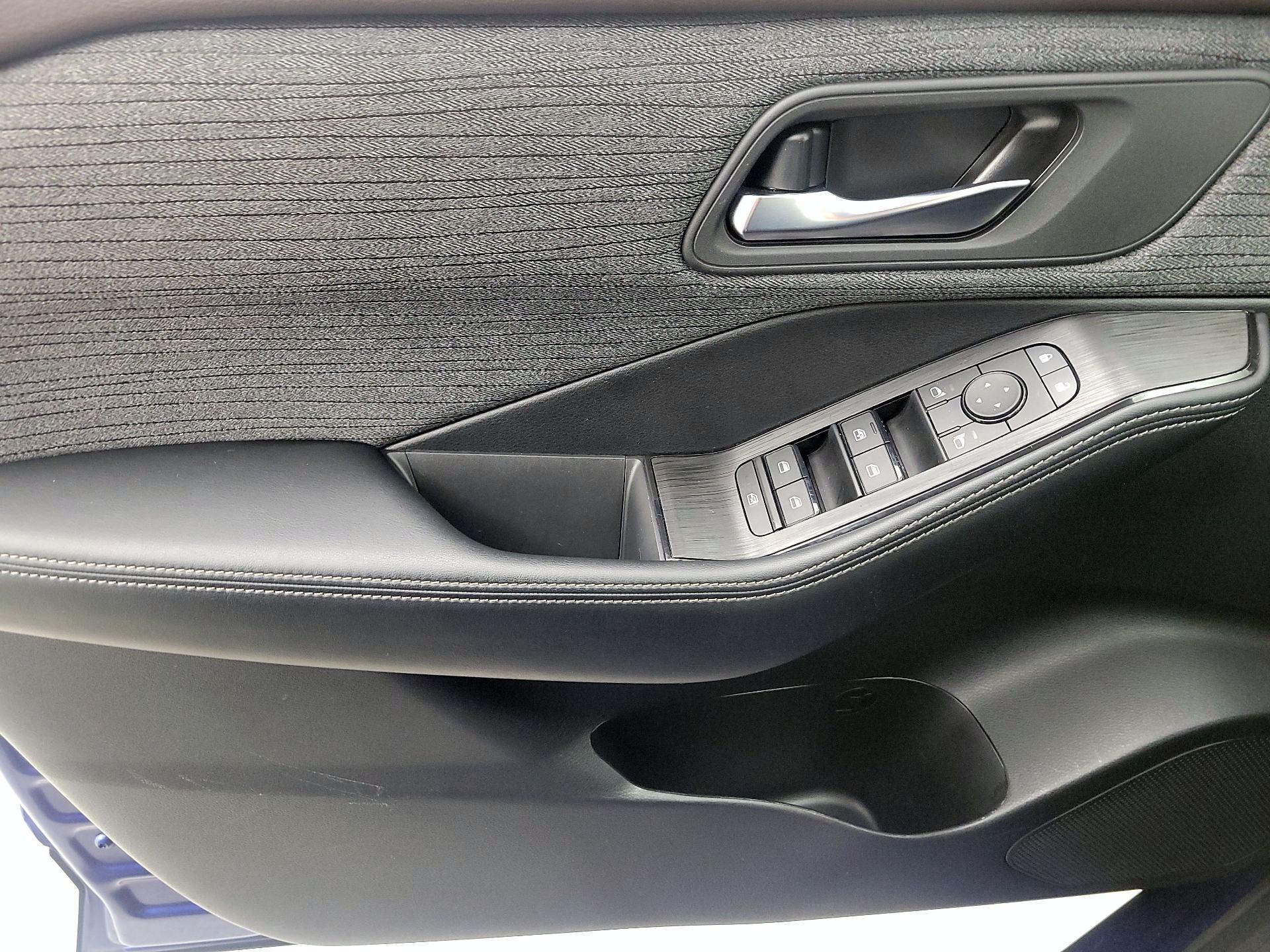 Thumbnail: 2023 Nissan Rogue - 12