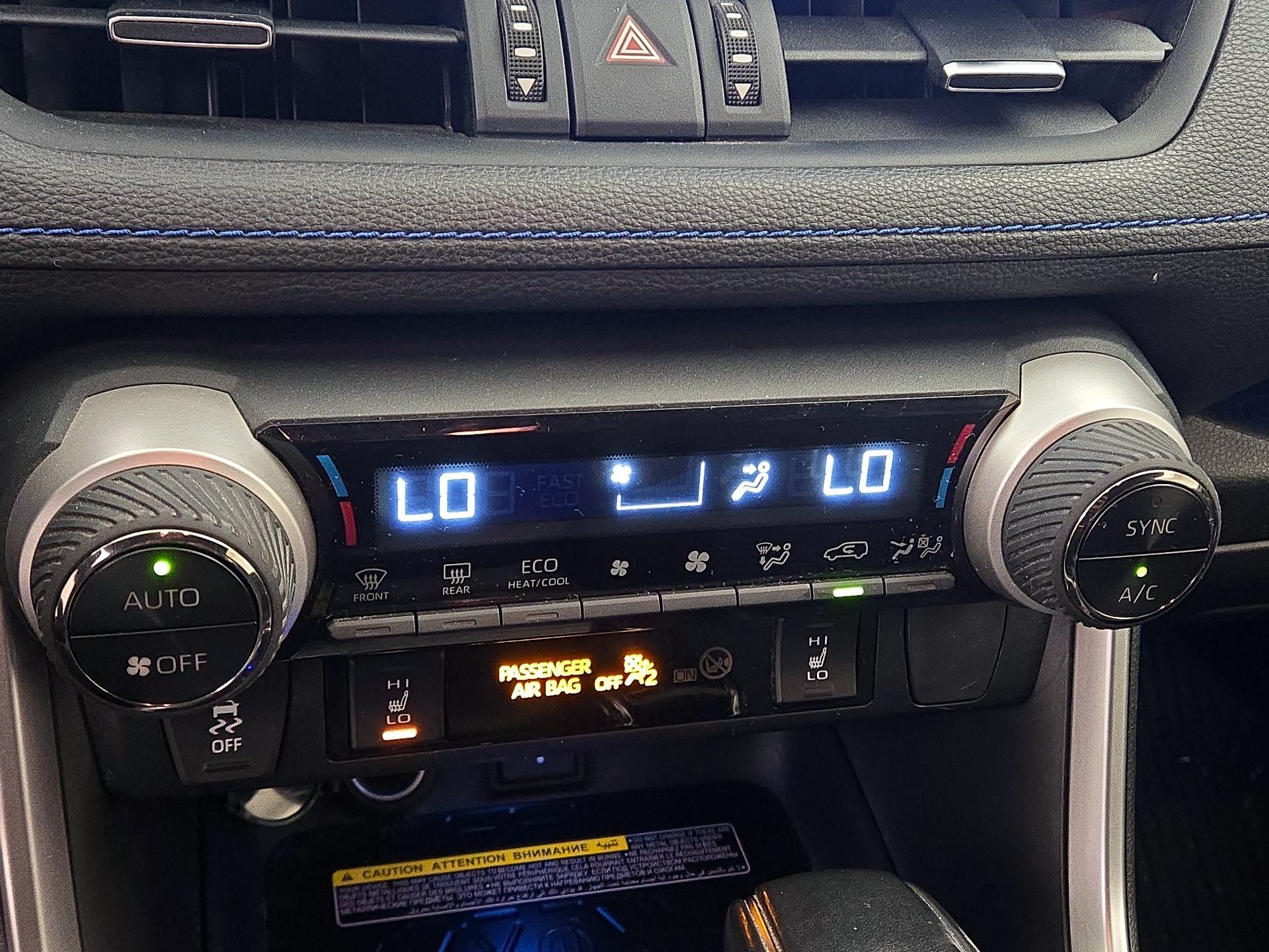 Thumbnail: 2020 Toyota RAV4 - 14