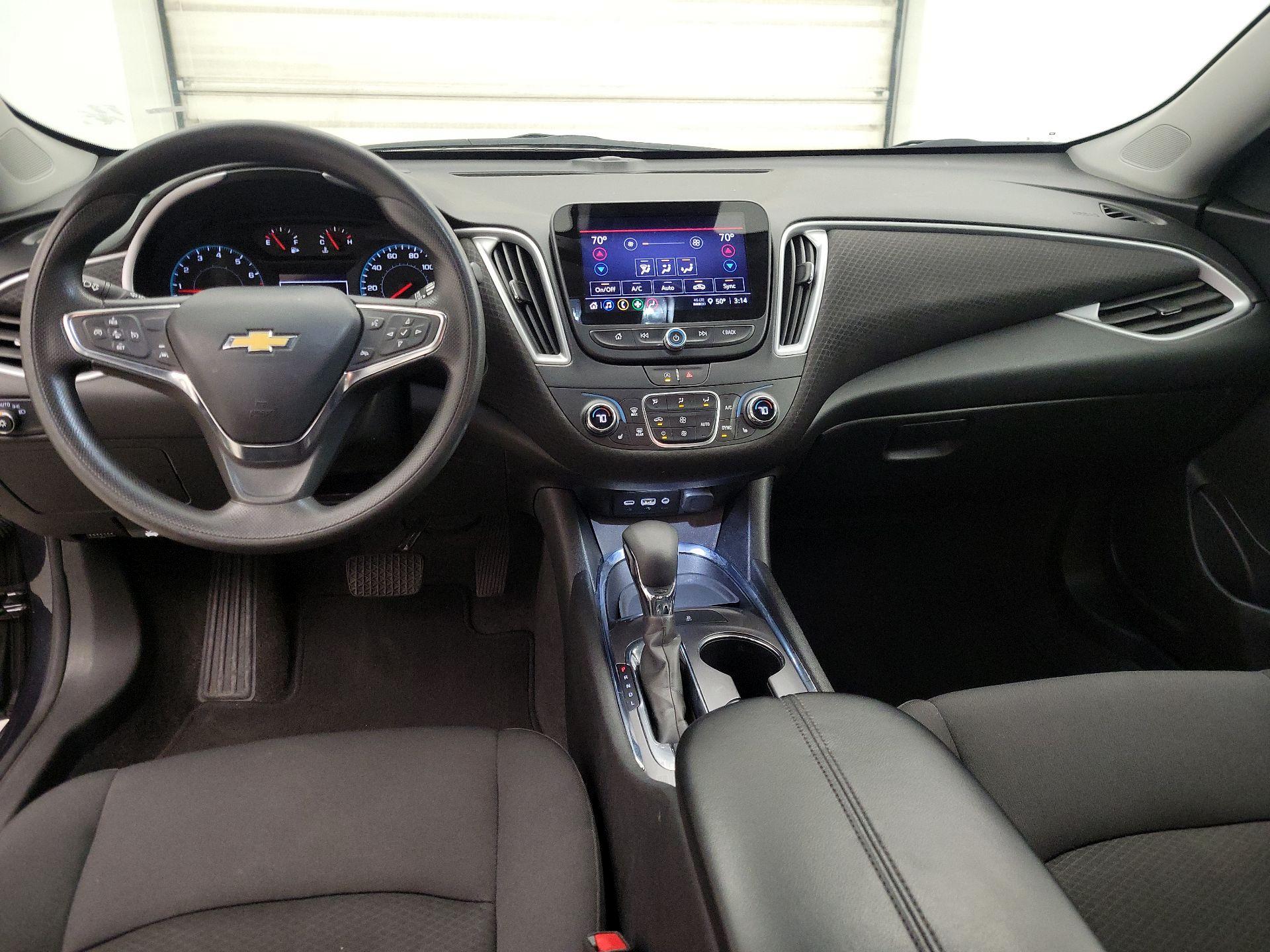 Thumbnail: 2023 Chevrolet Malibu - 9