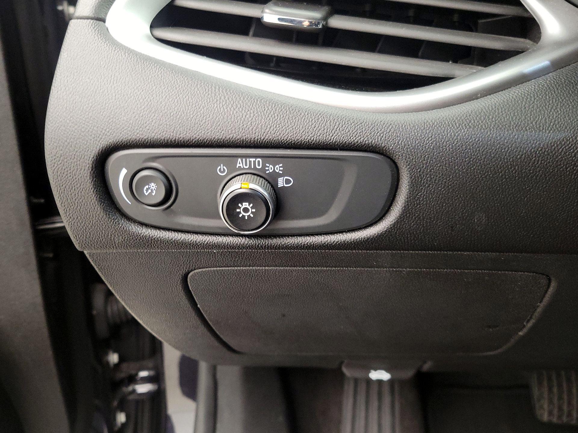 Thumbnail: 2023 Chevrolet Malibu - 13