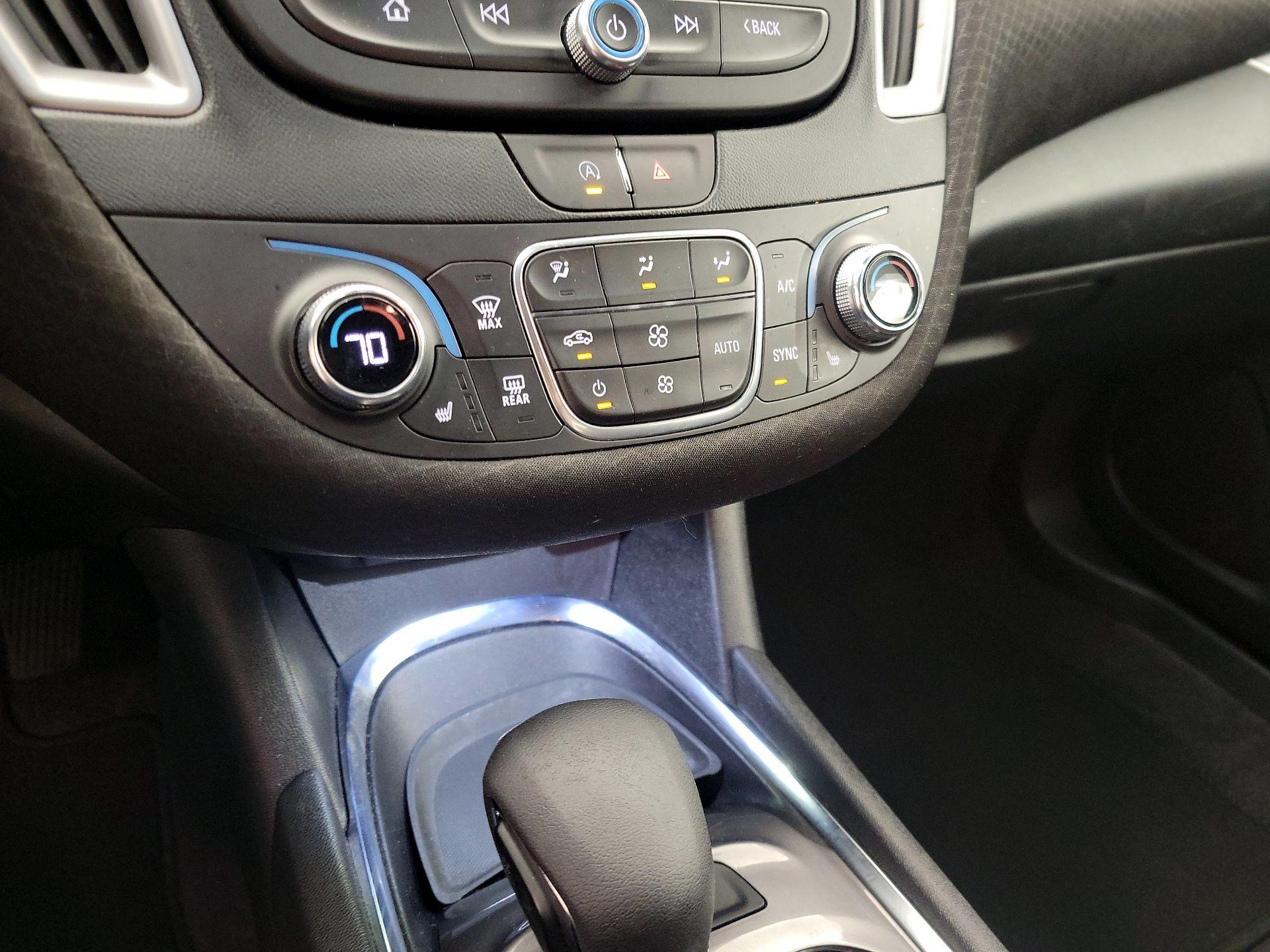 Thumbnail: 2023 Chevrolet Malibu - 16