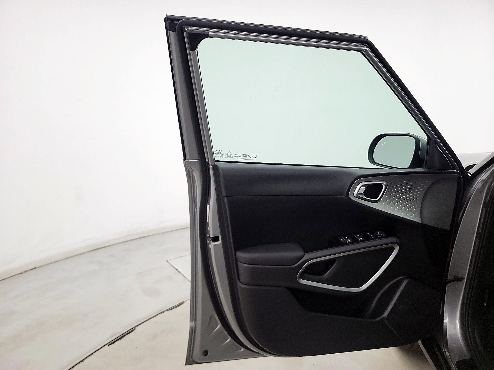 Thumbnail: 2023 Kia Soul - 12
