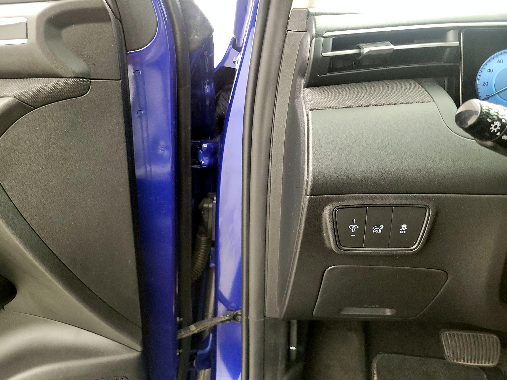 Thumbnail: 2023 Hyundai Tucson - 13