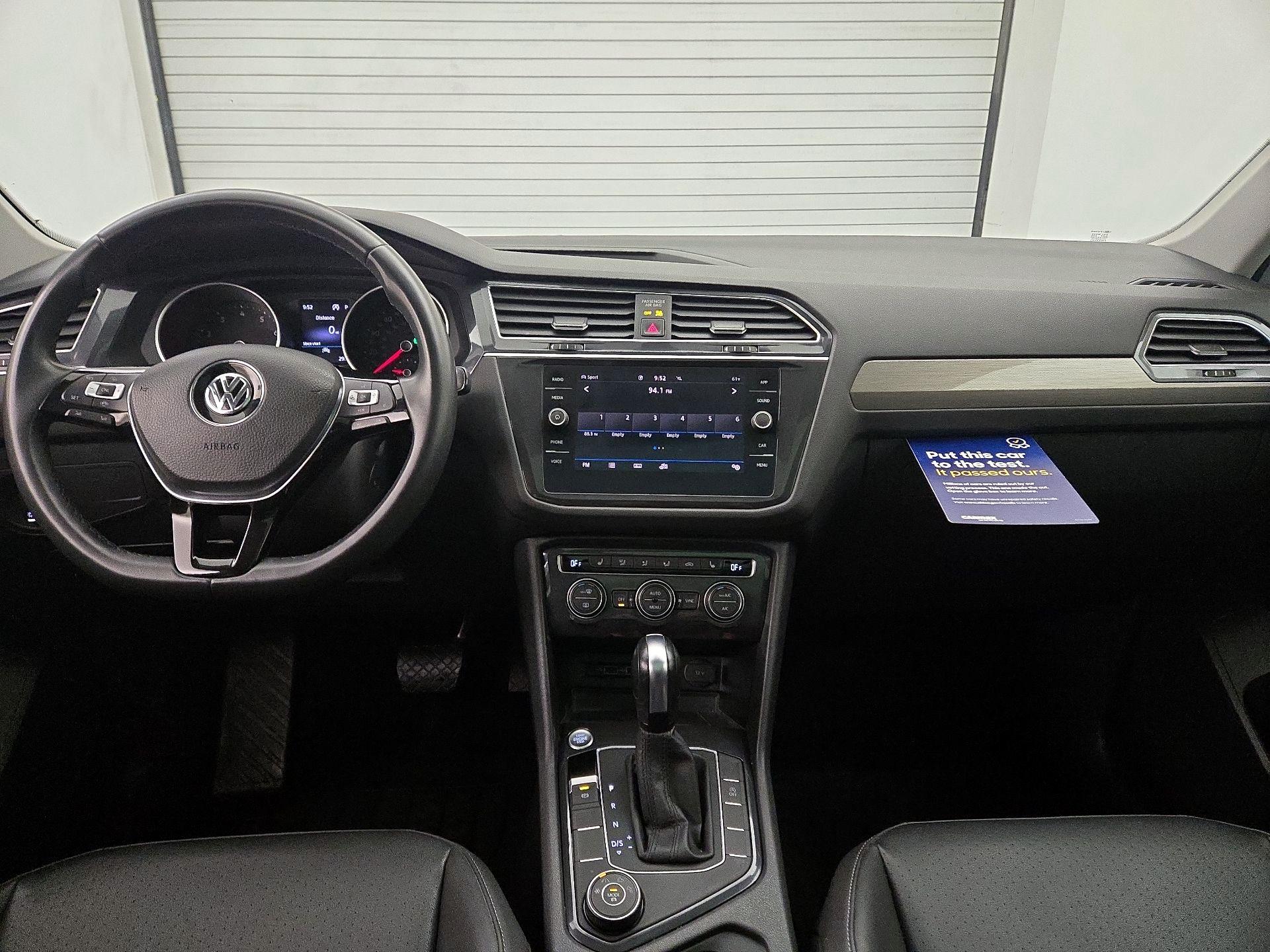 Thumbnail: 2020 Volkswagen Tiguan - 9